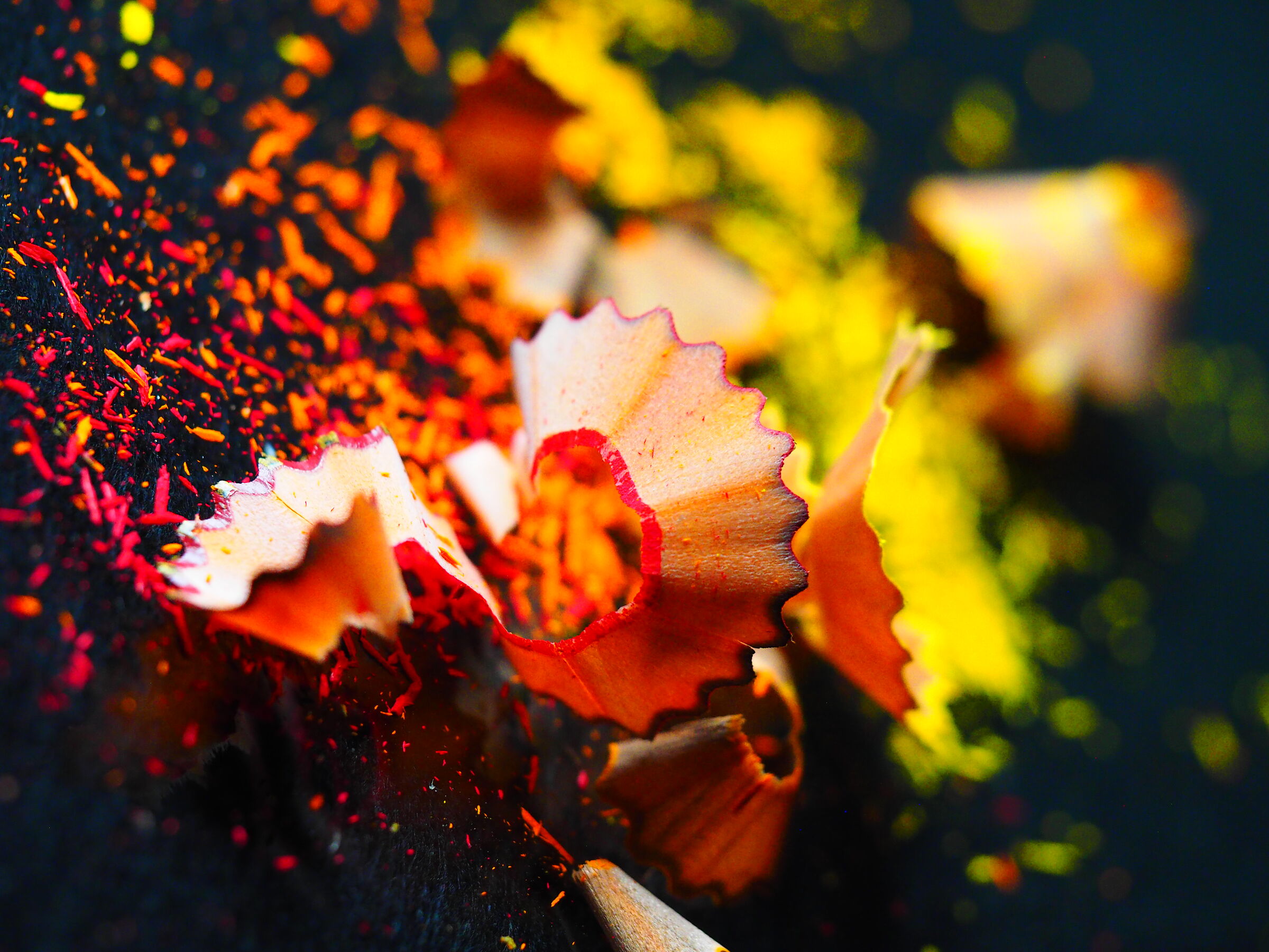 "TRUCIOLI DI COLORE"