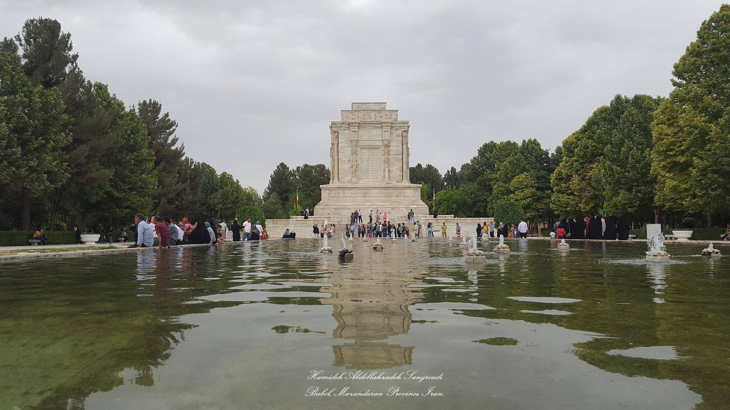 Ferdowsi (il più grande poeta epico iraniano)Tomba