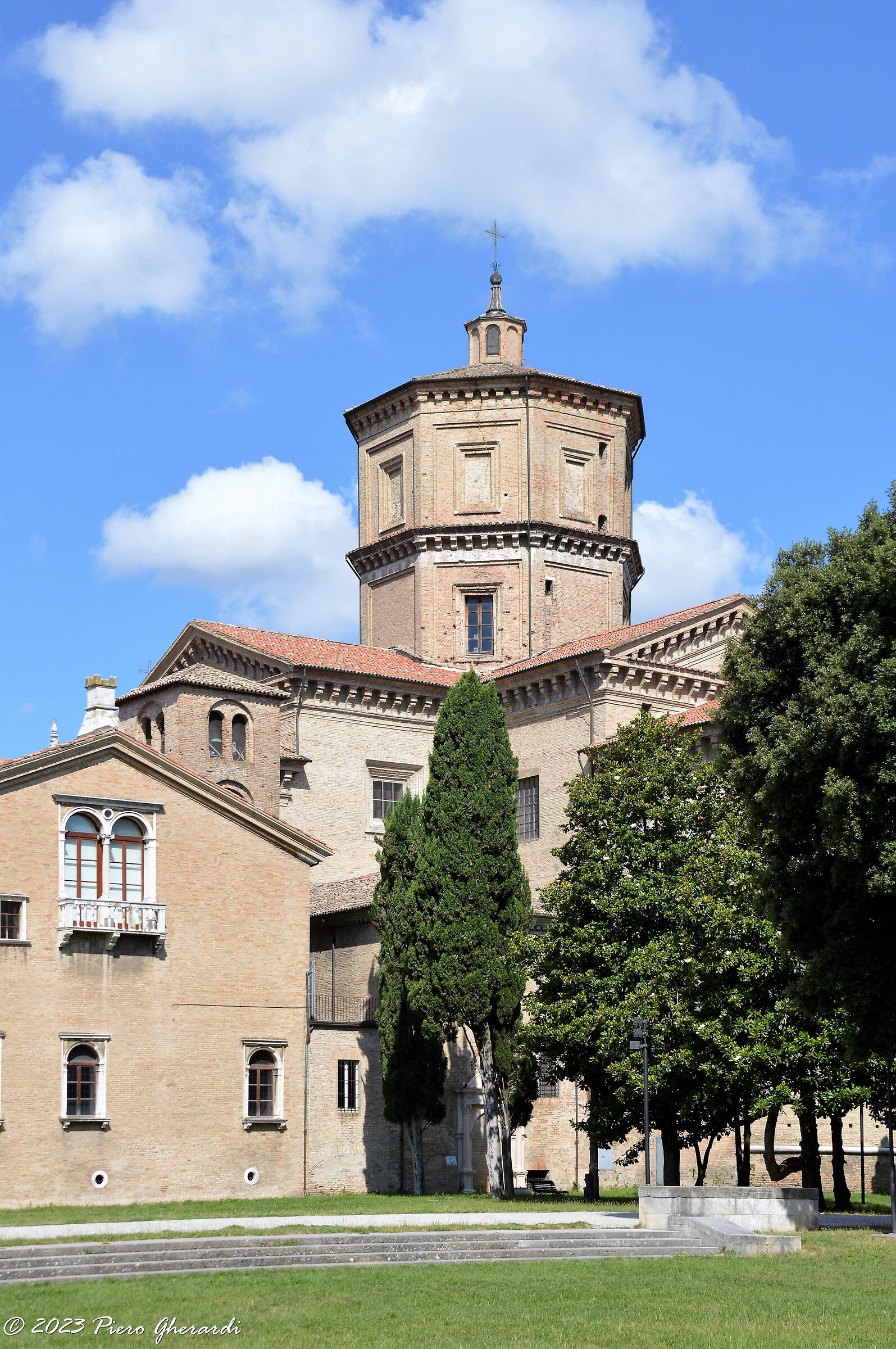 Basilica S.Maria in Porto