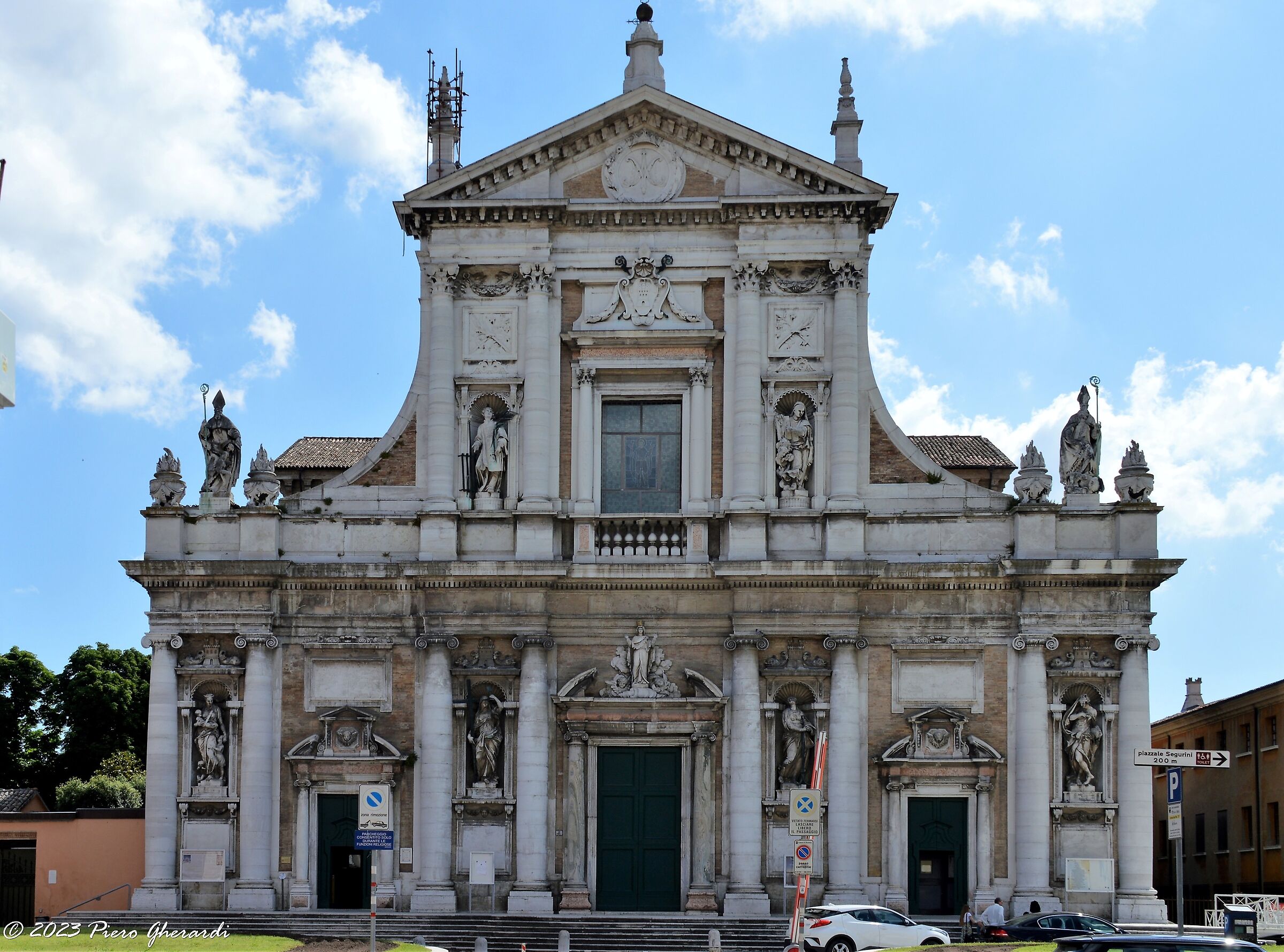 Basilica S.Maria in Porto