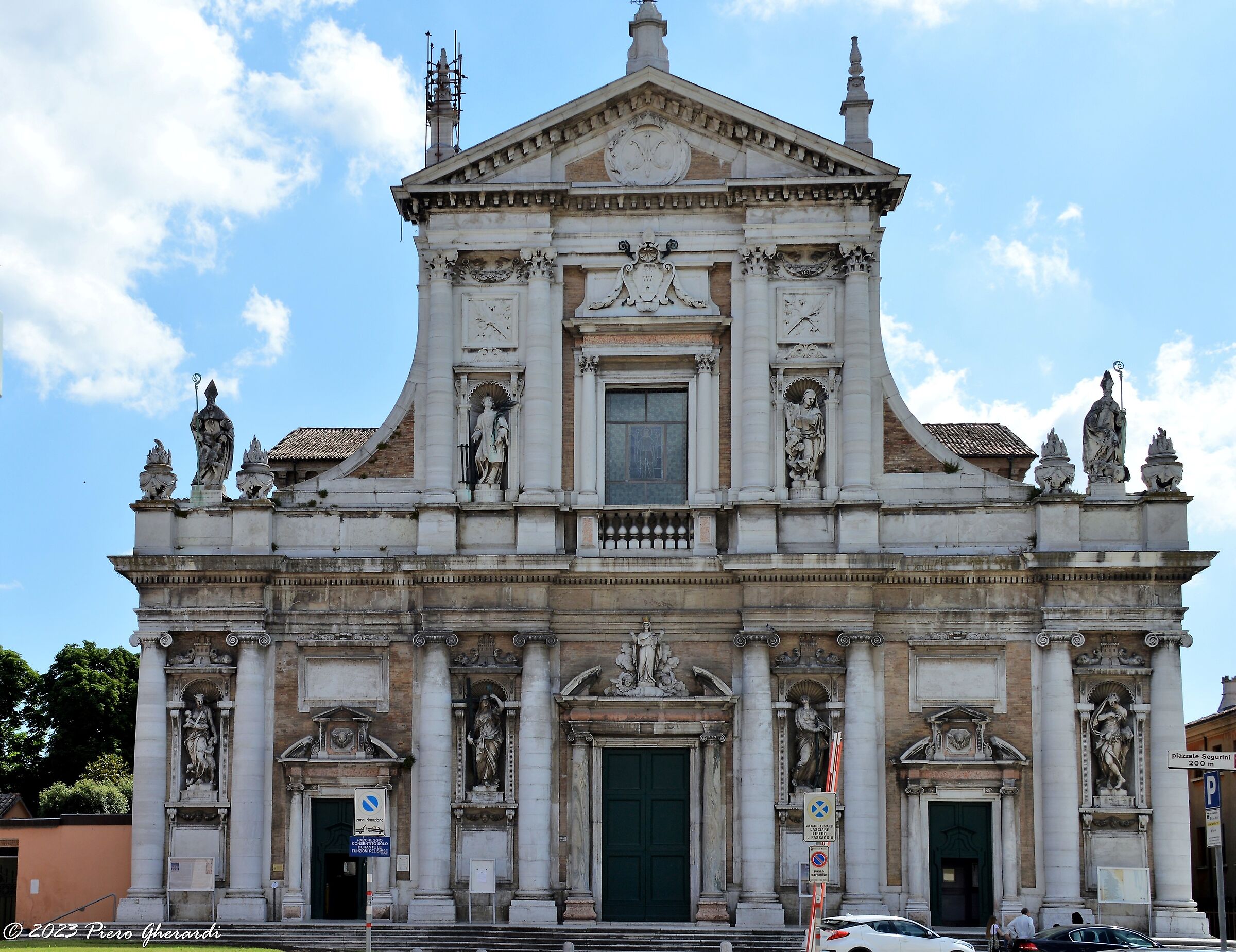 Basilica S.Maria in Porto