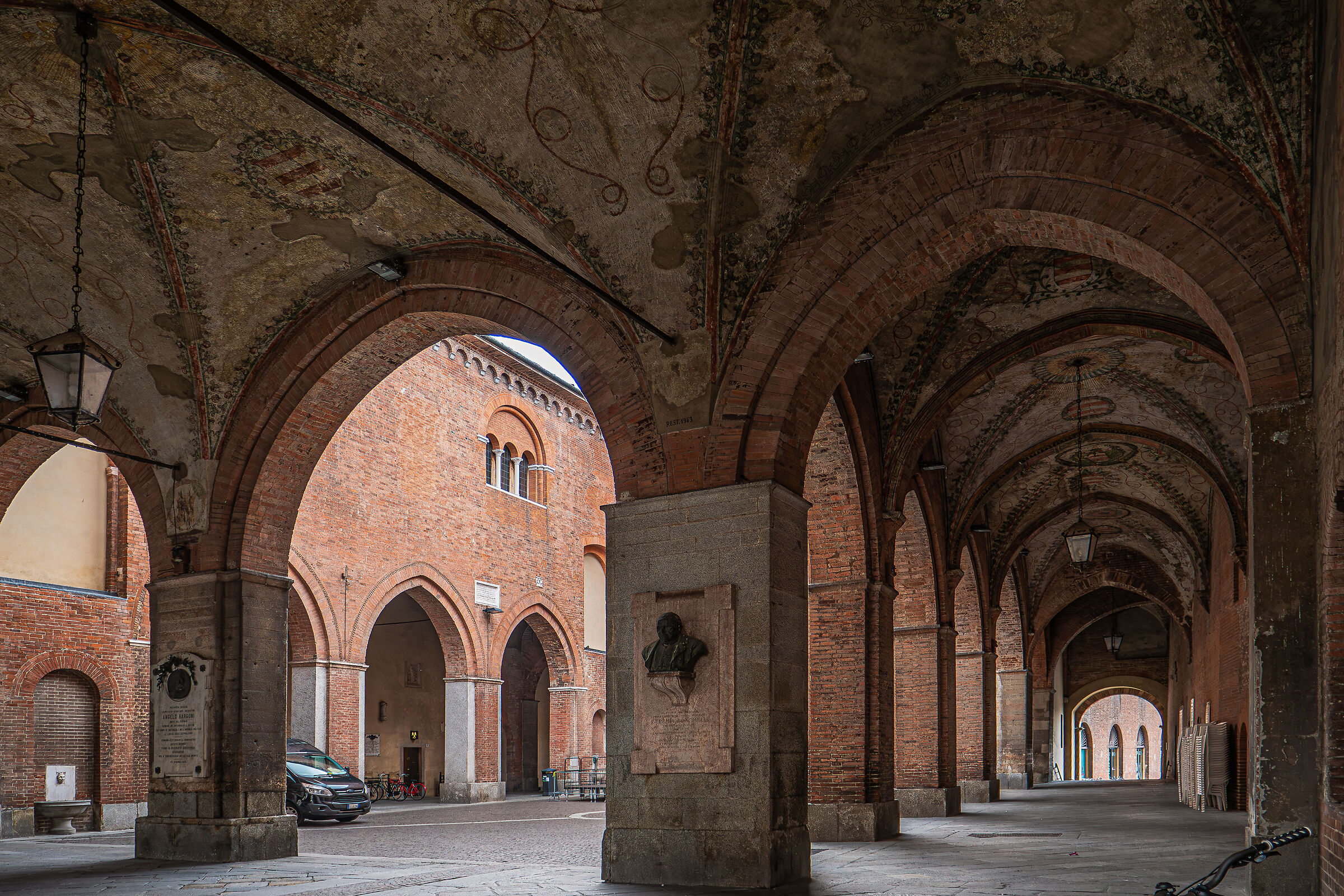 Portici Palazzo del Comune - Cremona