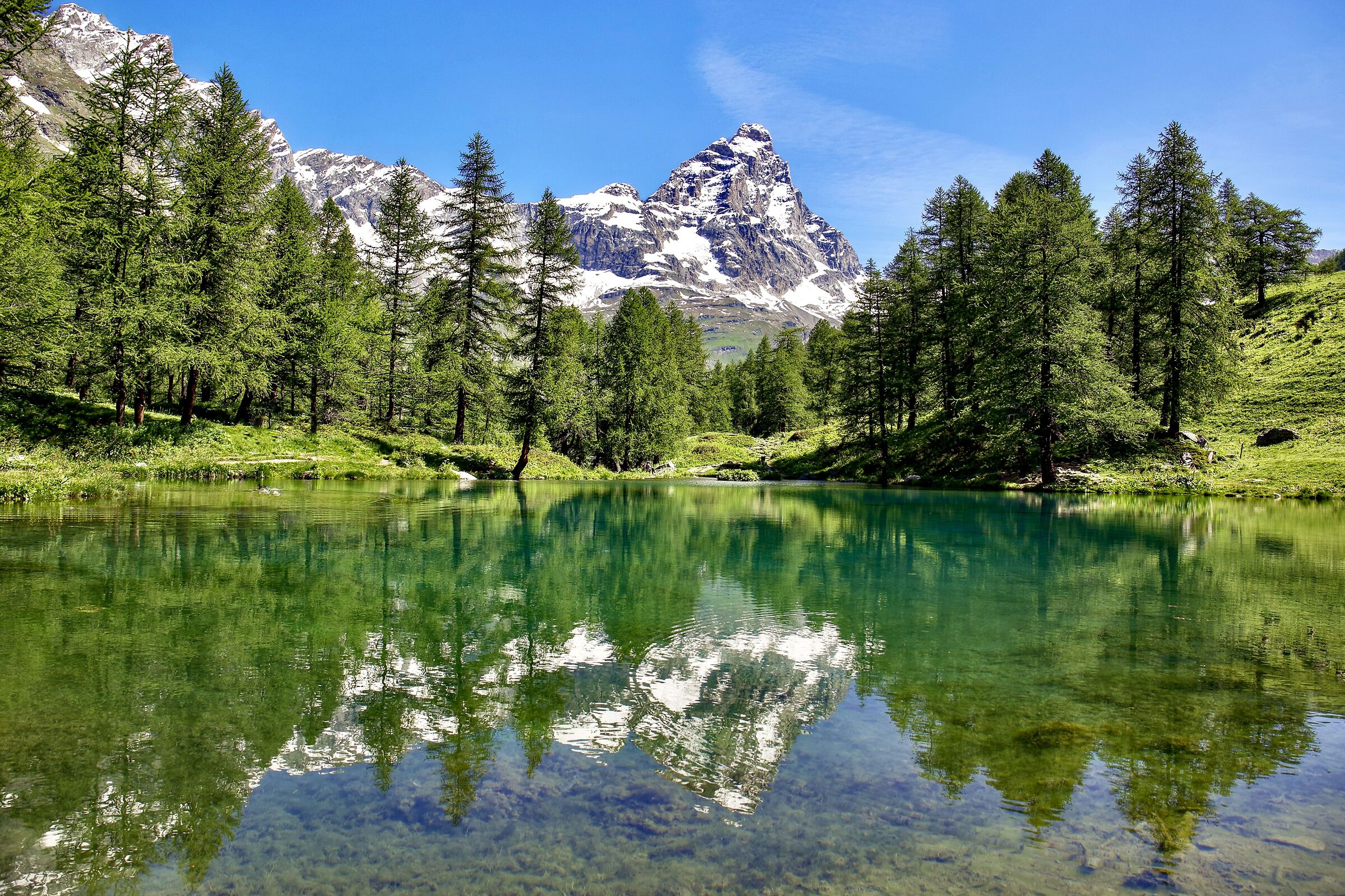 Il Cervino si specchia