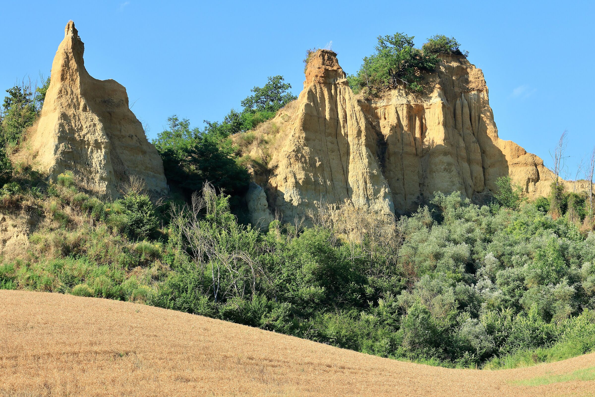 The cliffs of Valdarno