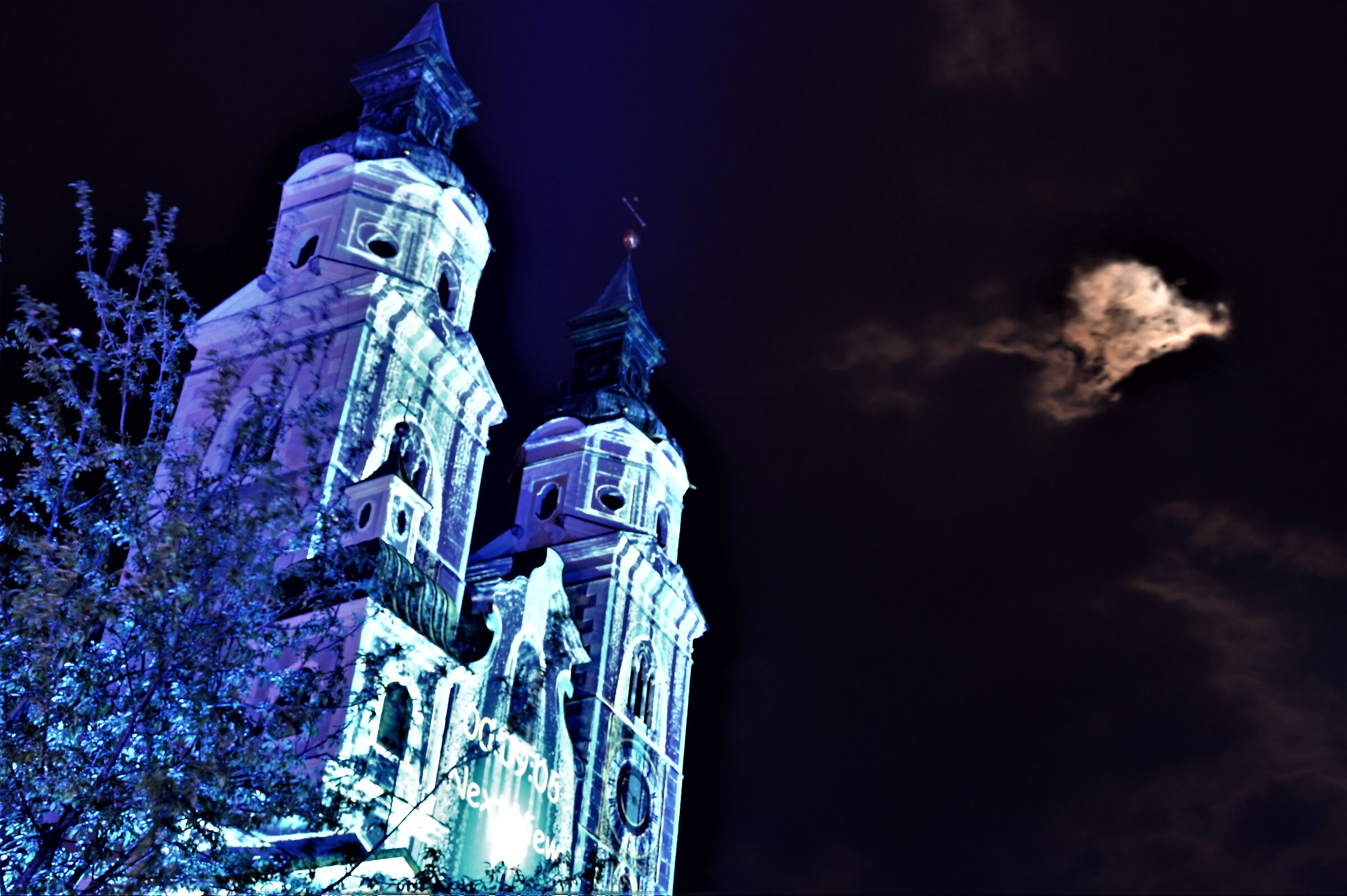 E la luna busso`.....