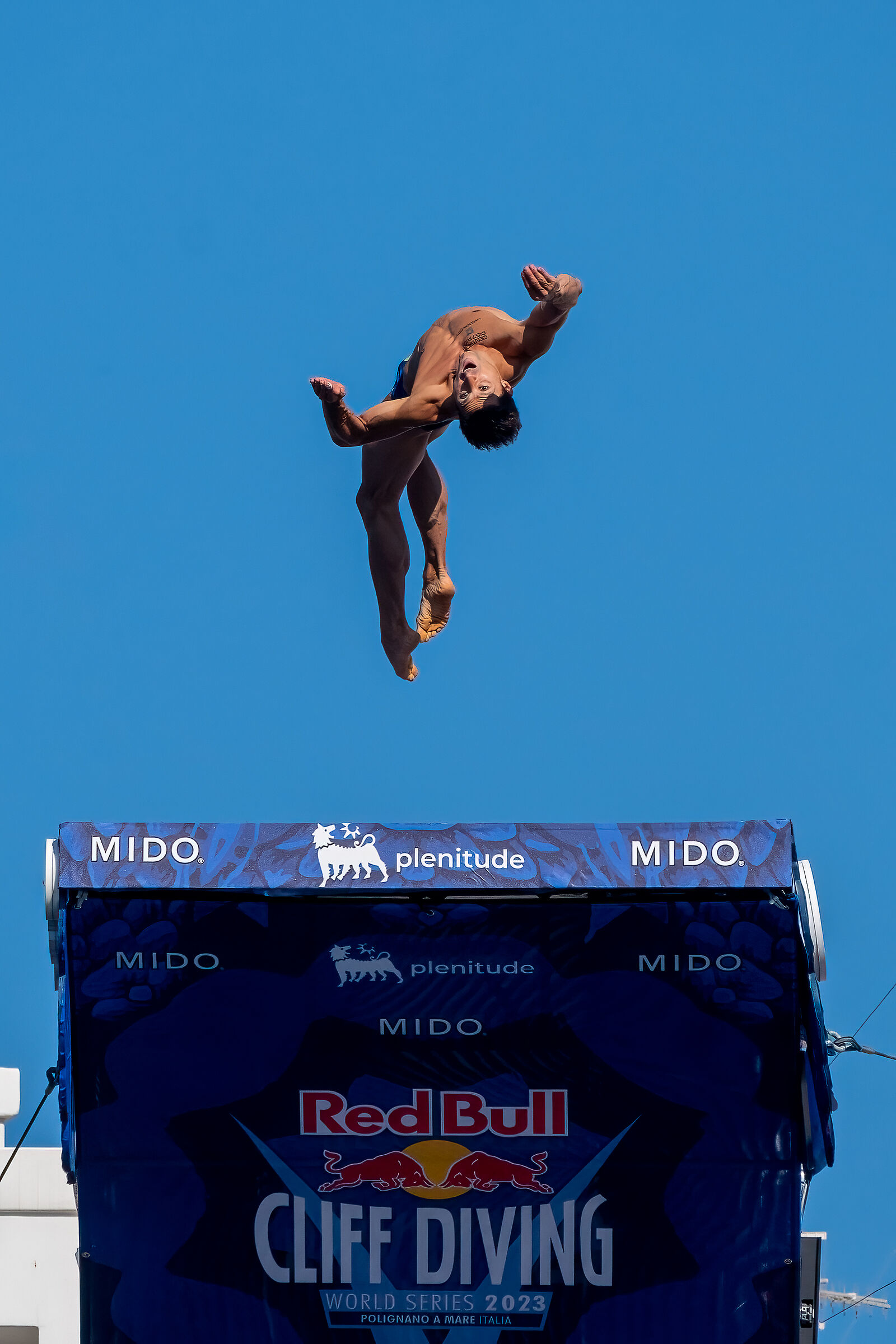 Cliffdiving