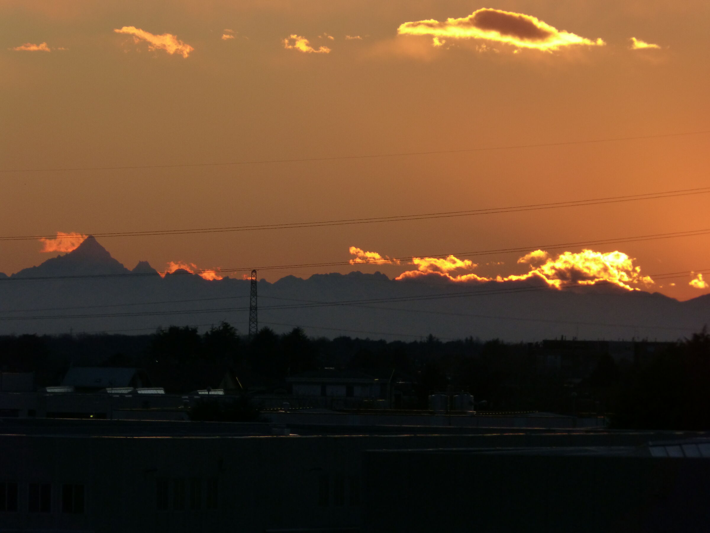 Tramonto con il Monviso sullo sfondo