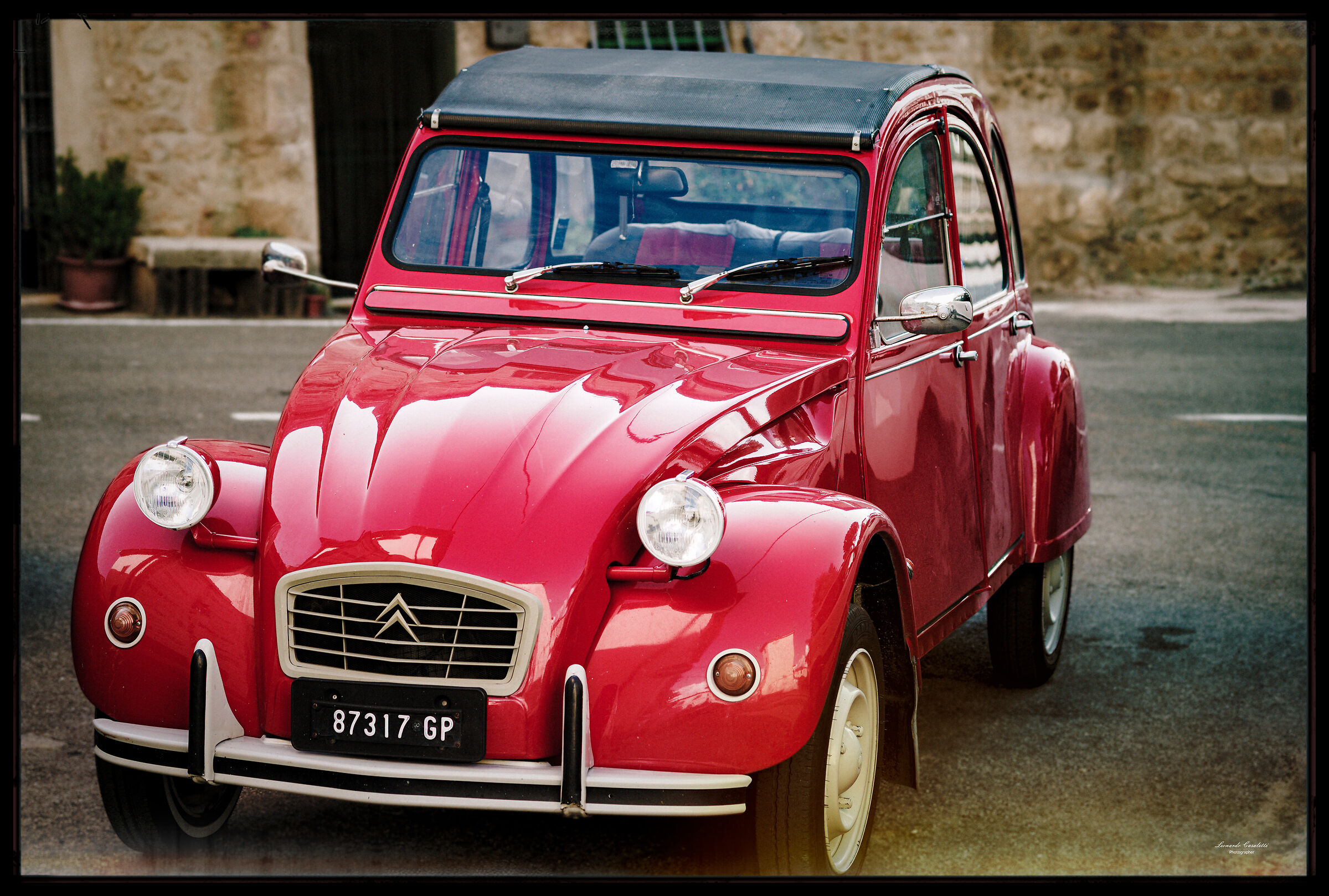 Kodachrome 64 & Citroën 2CV