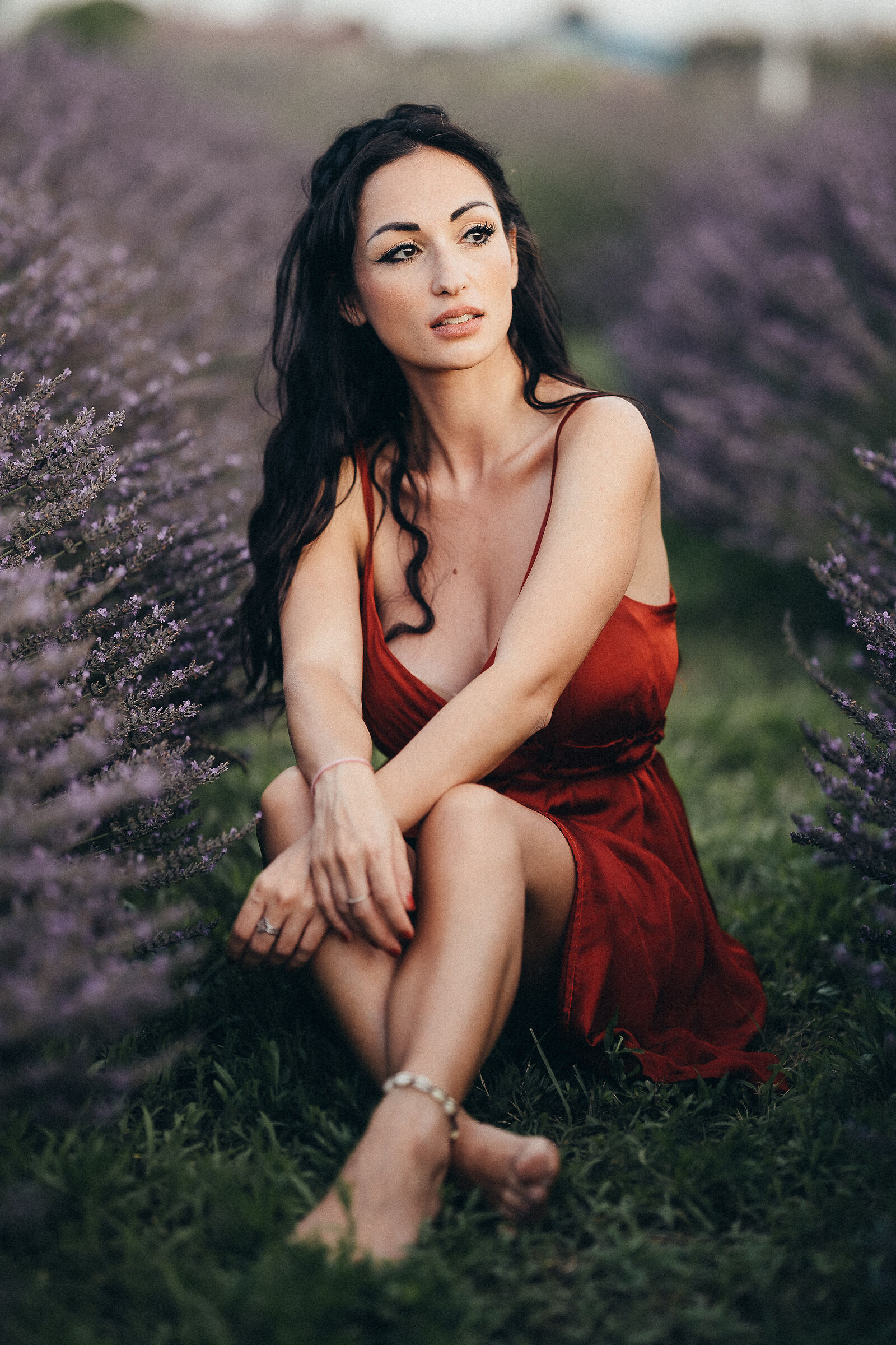 La ragazza nel viola..