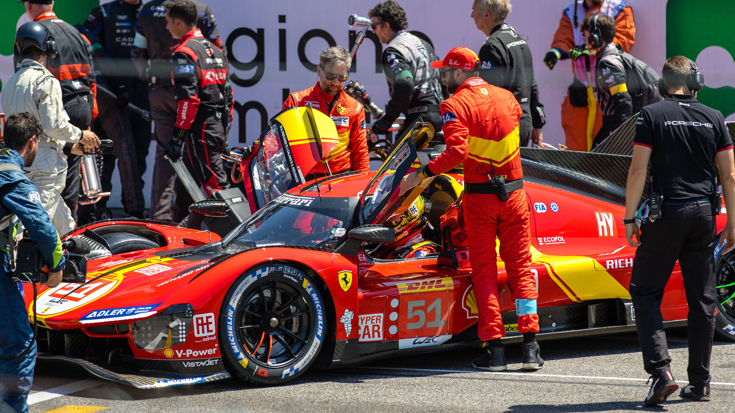 Ferrari 499P