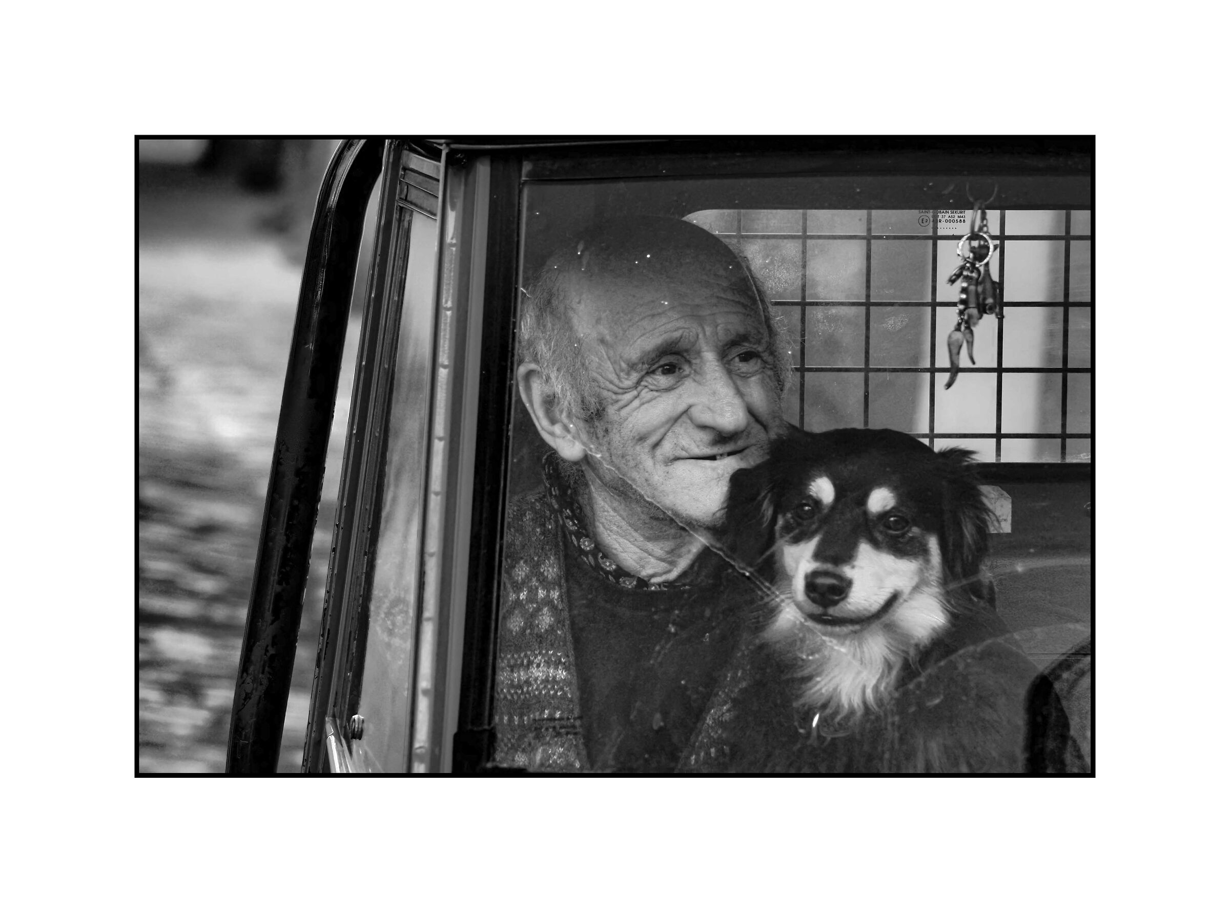 chi dei due è più felice ??