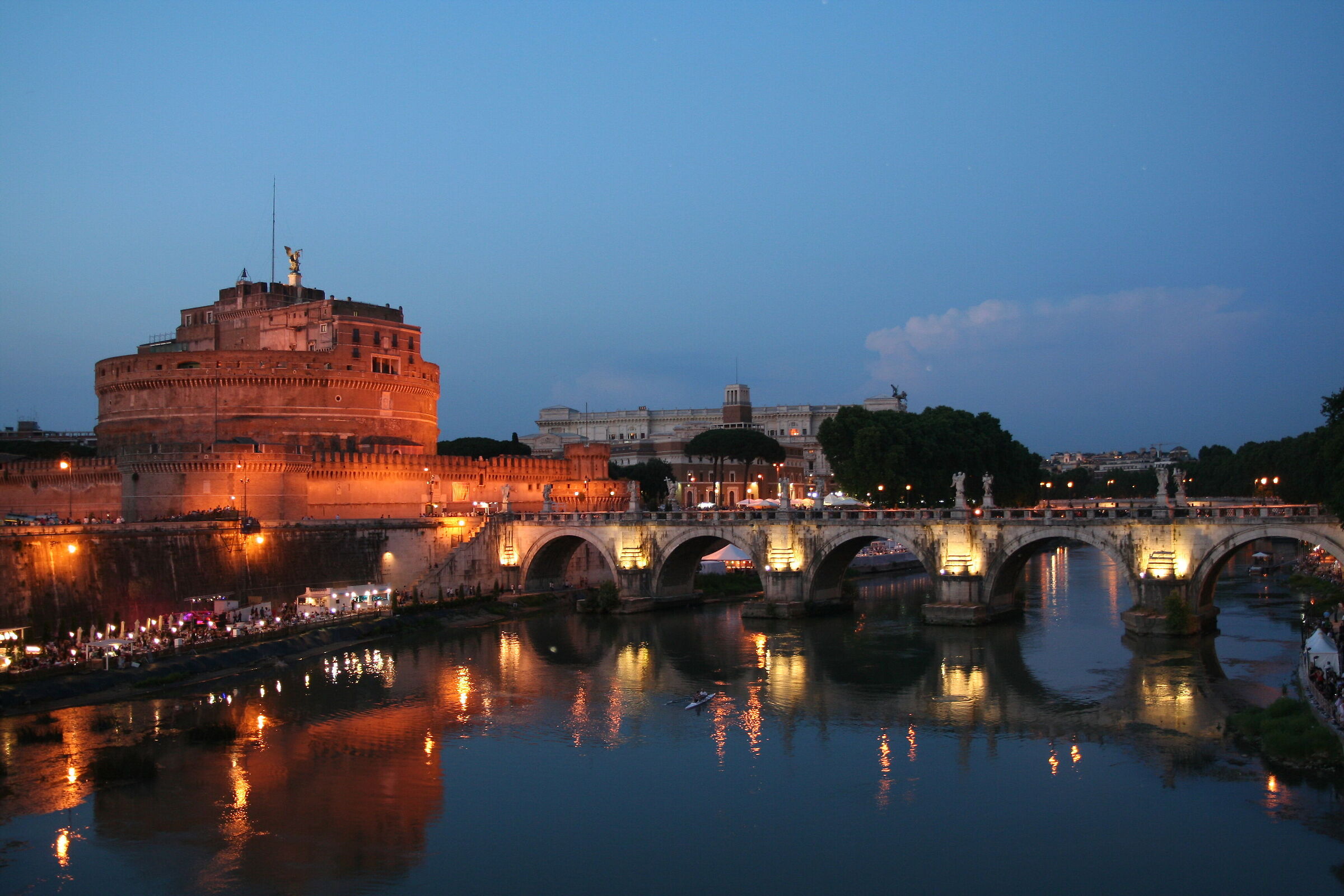 Castel Sant'Angelo nell'ora blu