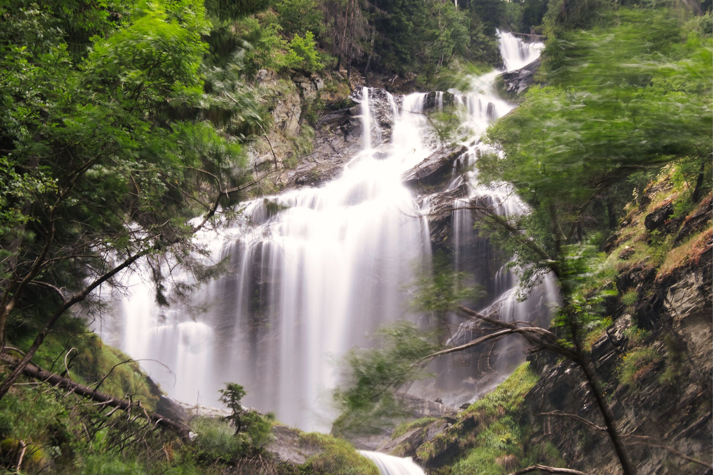 cascata di lenteney(ao)