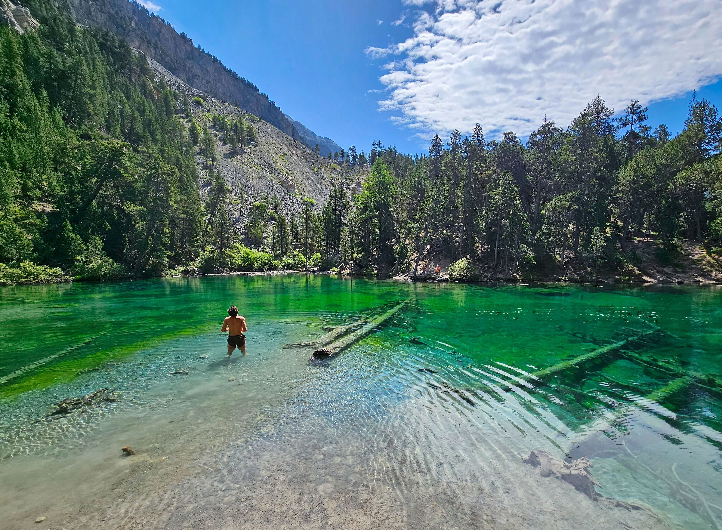 Un bel bagnetto nel Lago Verde