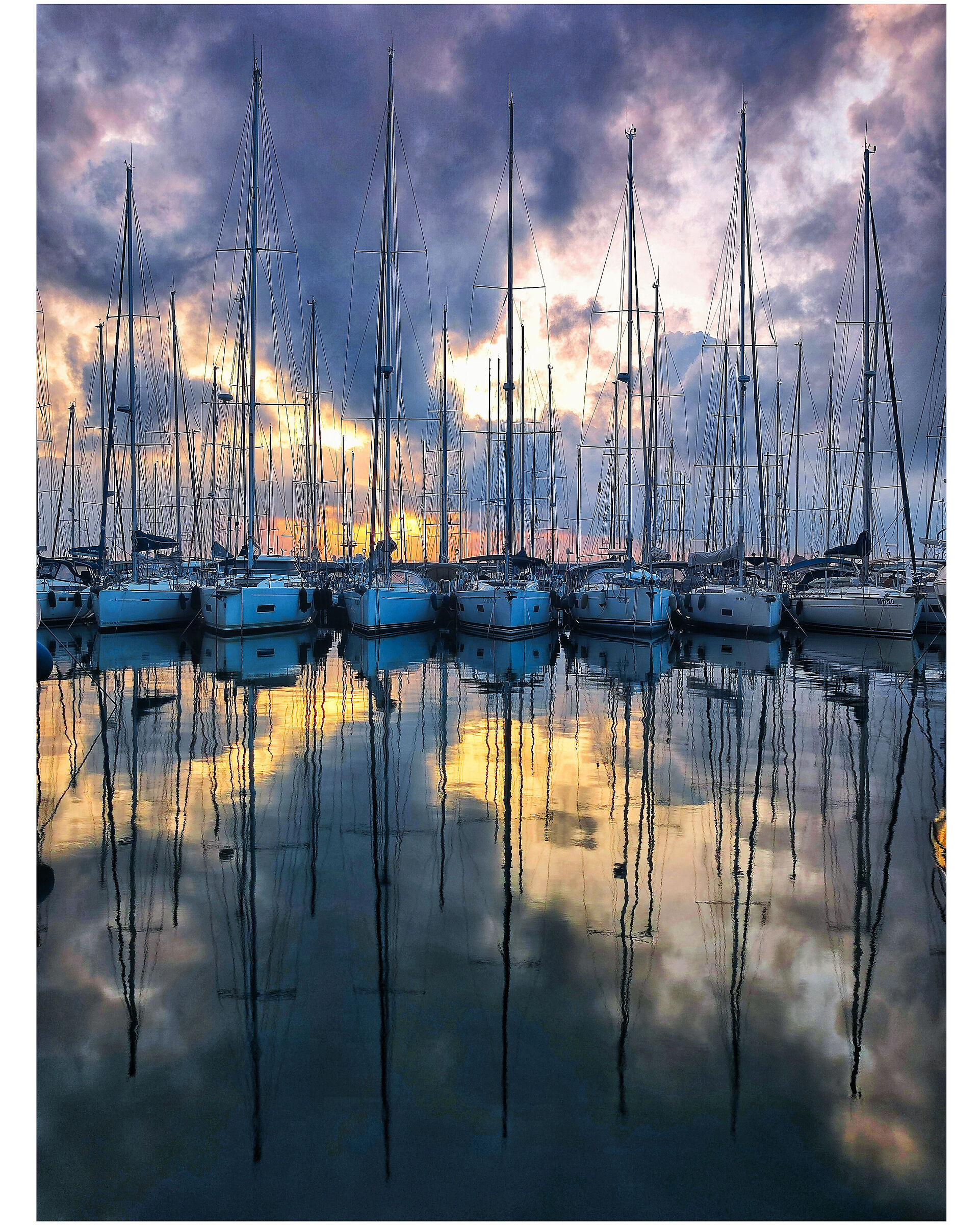 _ Varazze - shadow lights in the marina