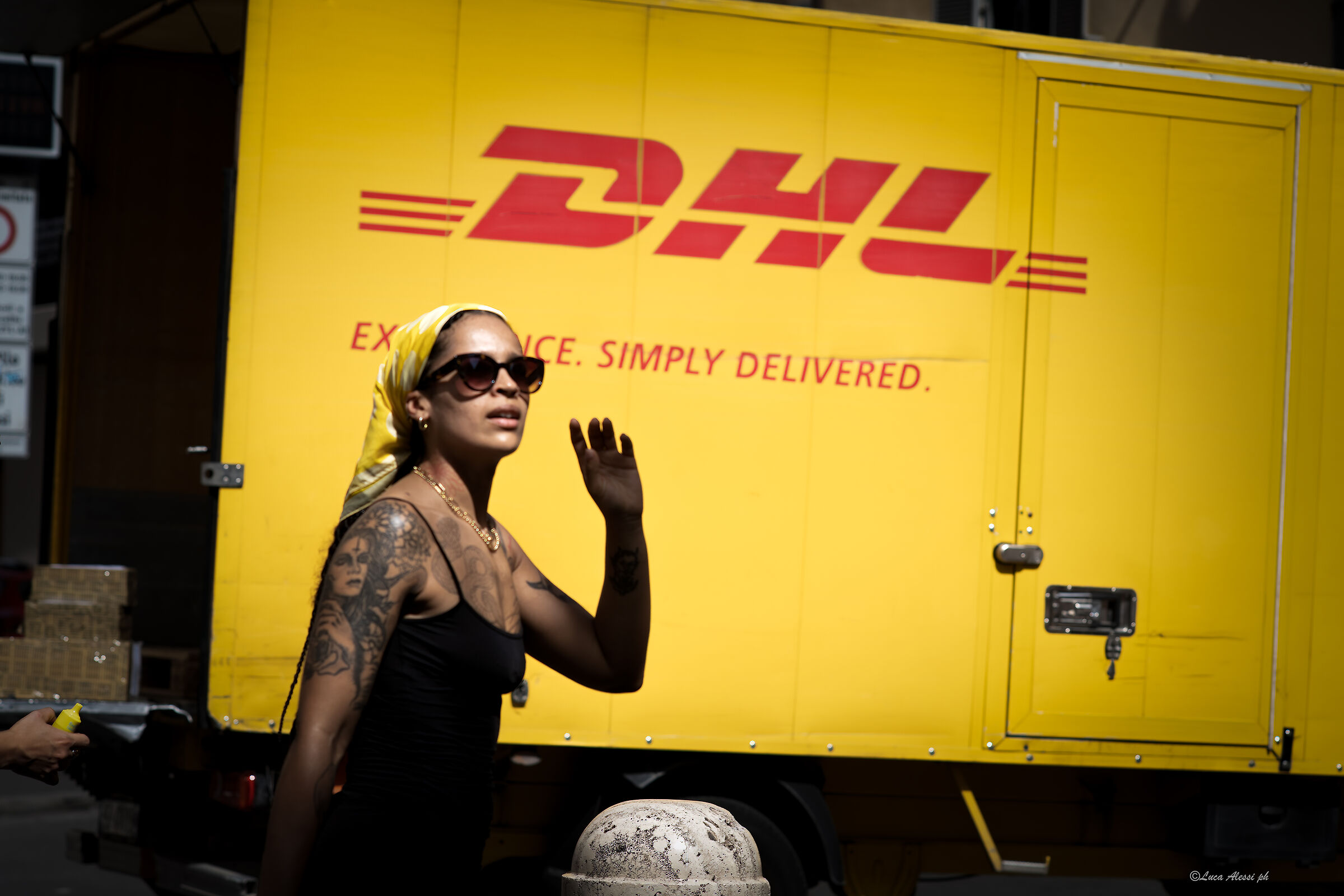DHL