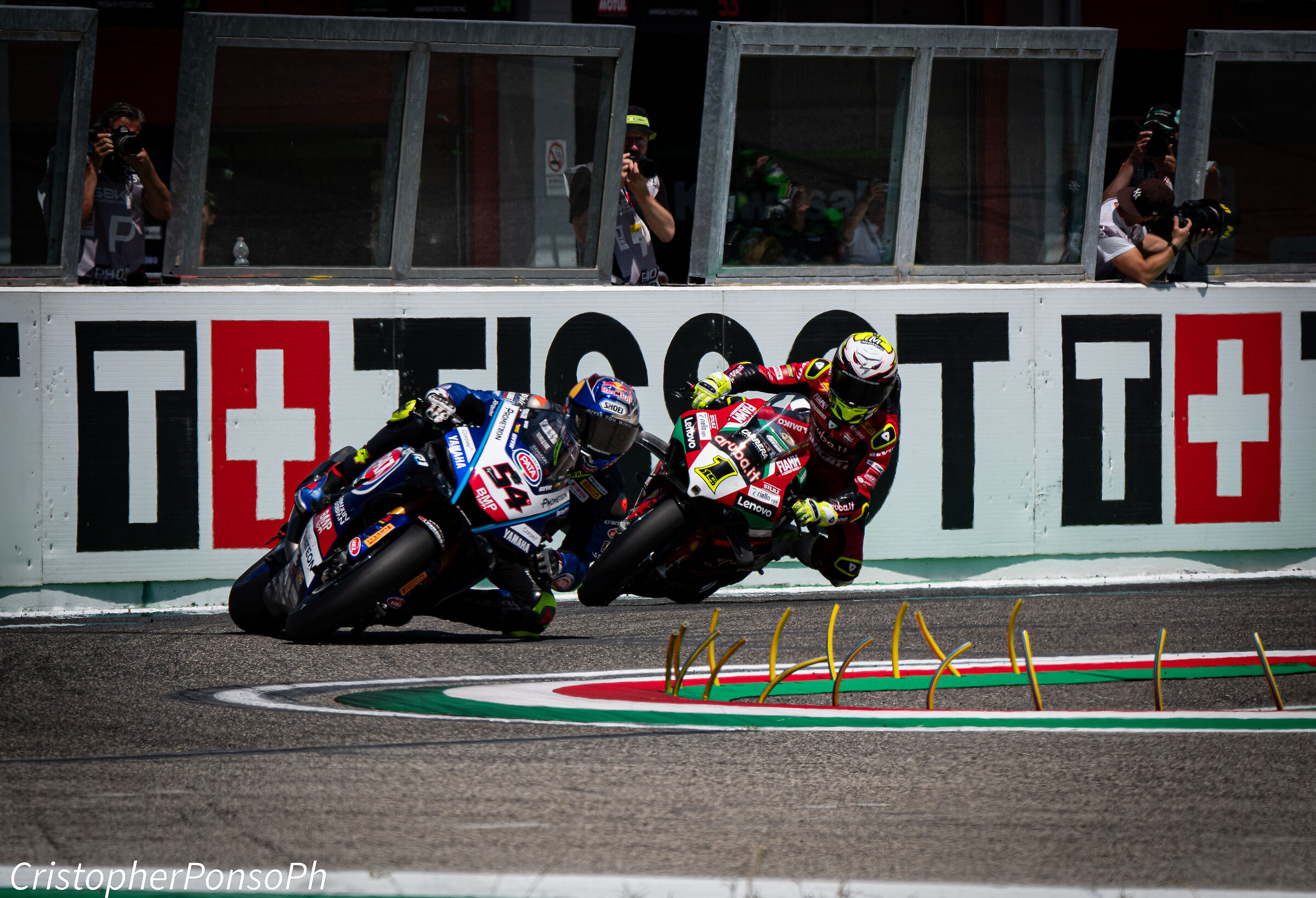 Toprak razgatlioglu and Alvaro Bautista low variant