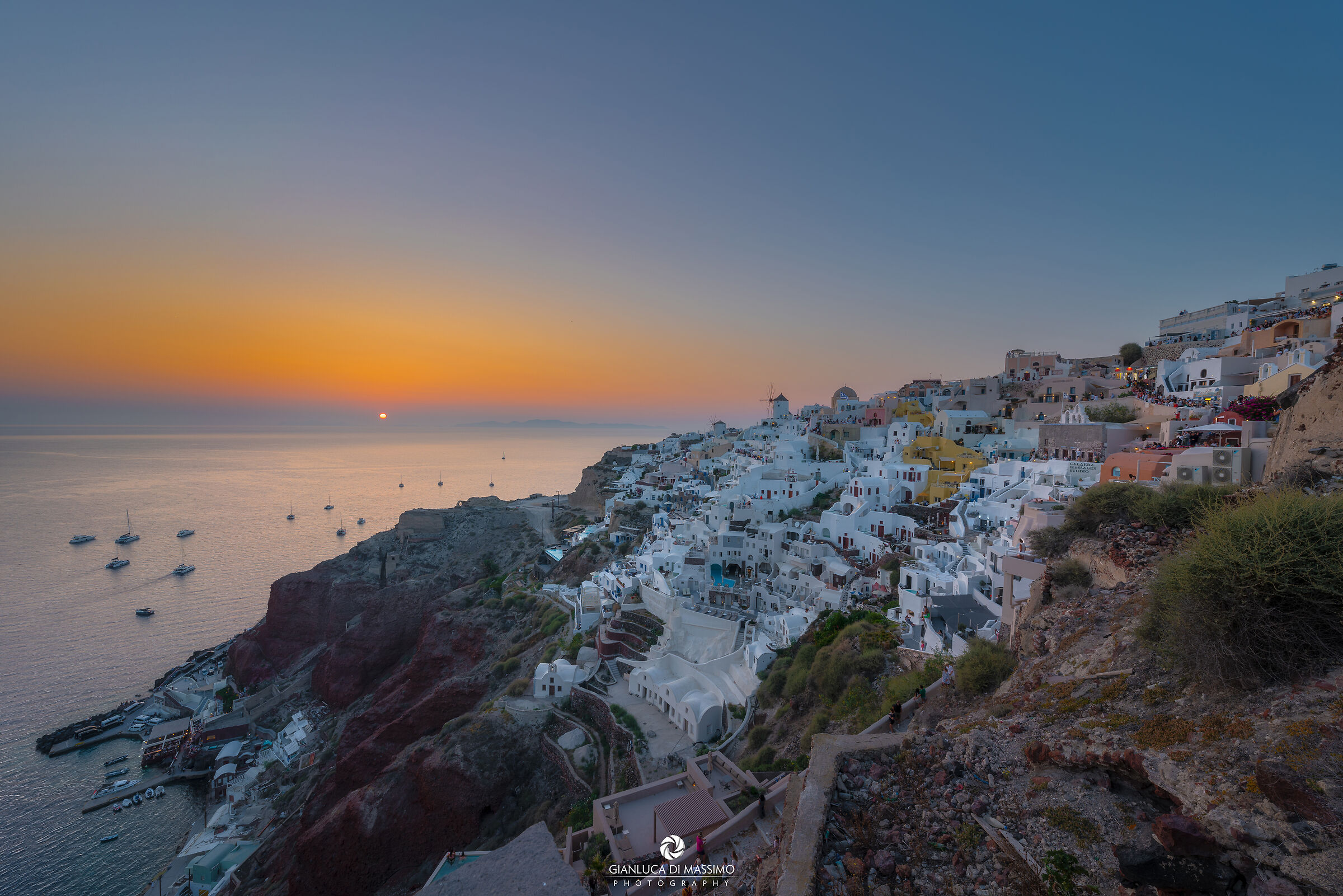 The sunset goes on stage