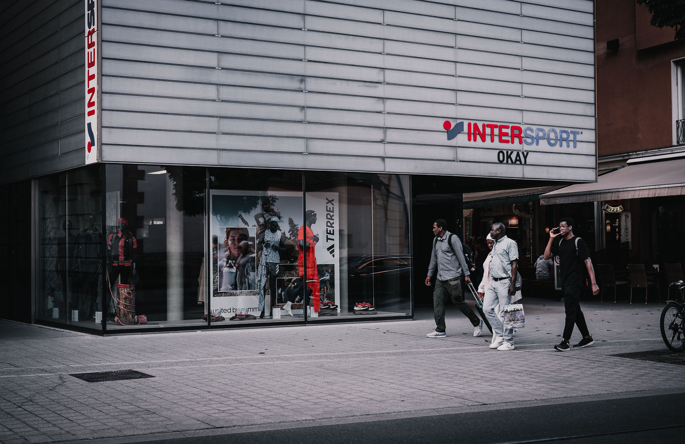 Red. Innsbruck, June 2023.