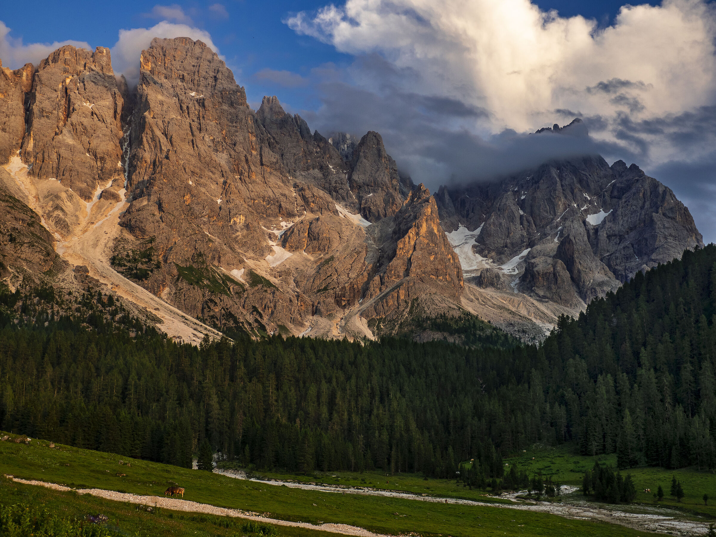 Last rays on the Blades