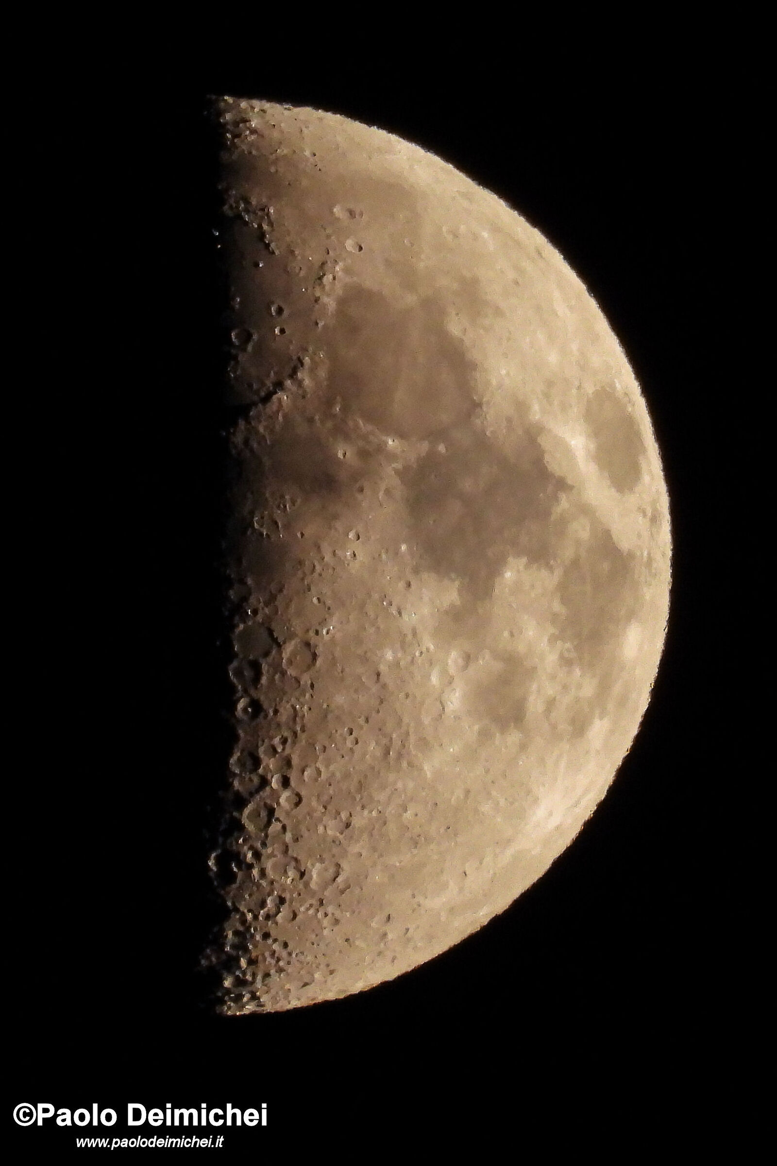 Tonight's crescent, with the Nikon P950 bridge