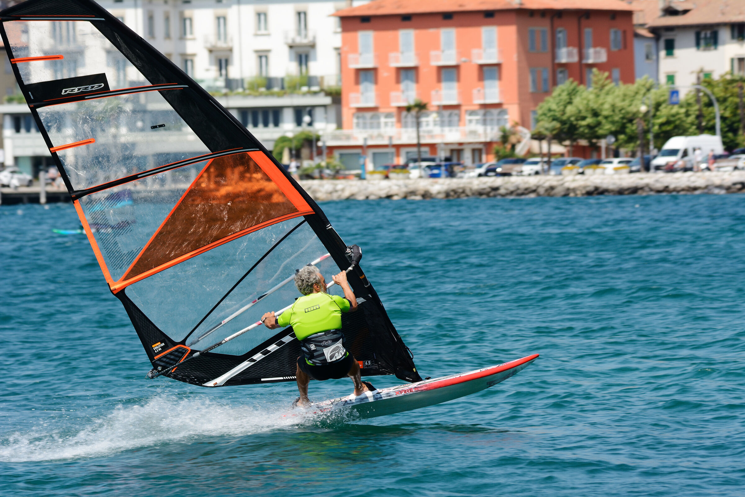 Torbole surfing