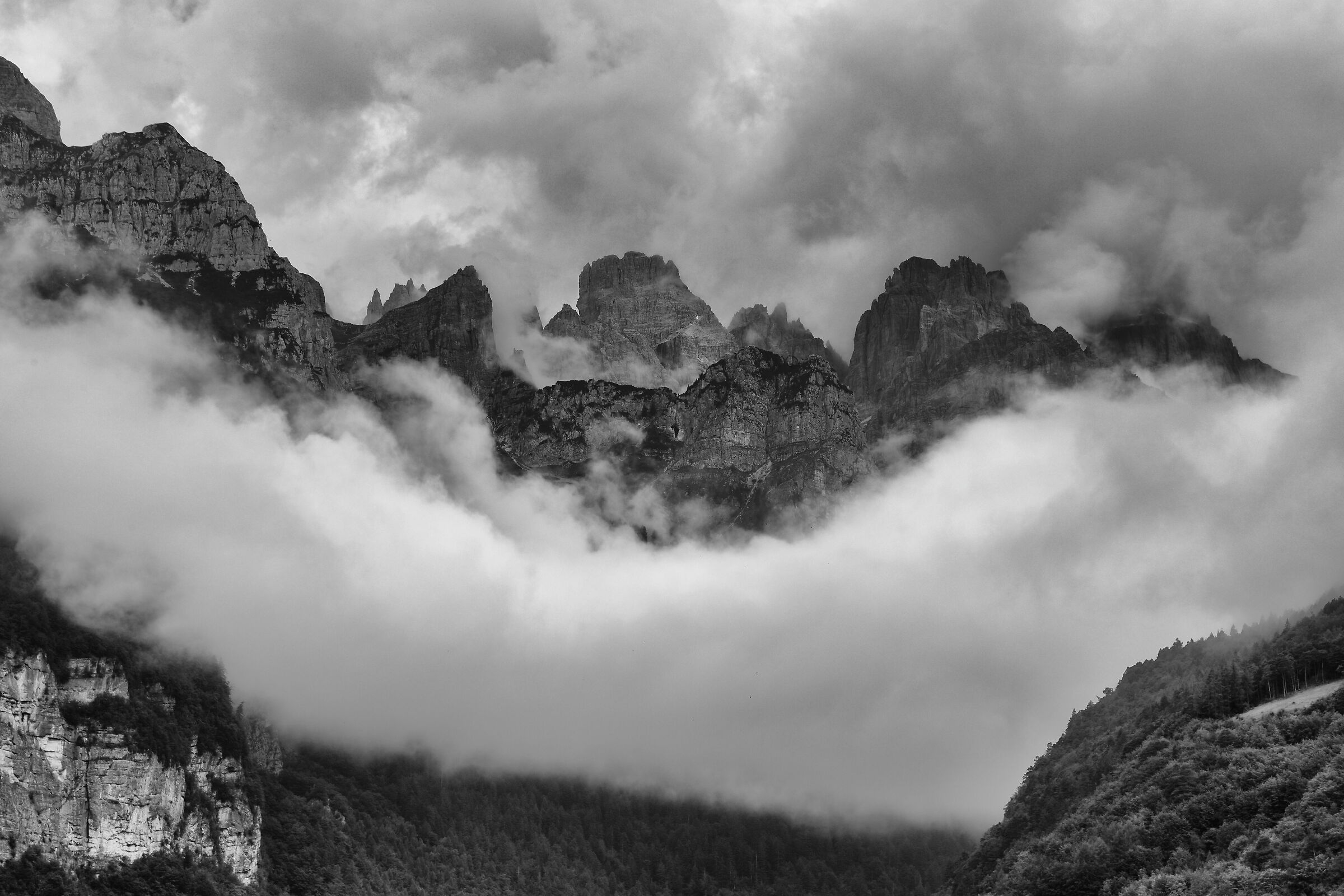 Dolomiti del Brenta bw