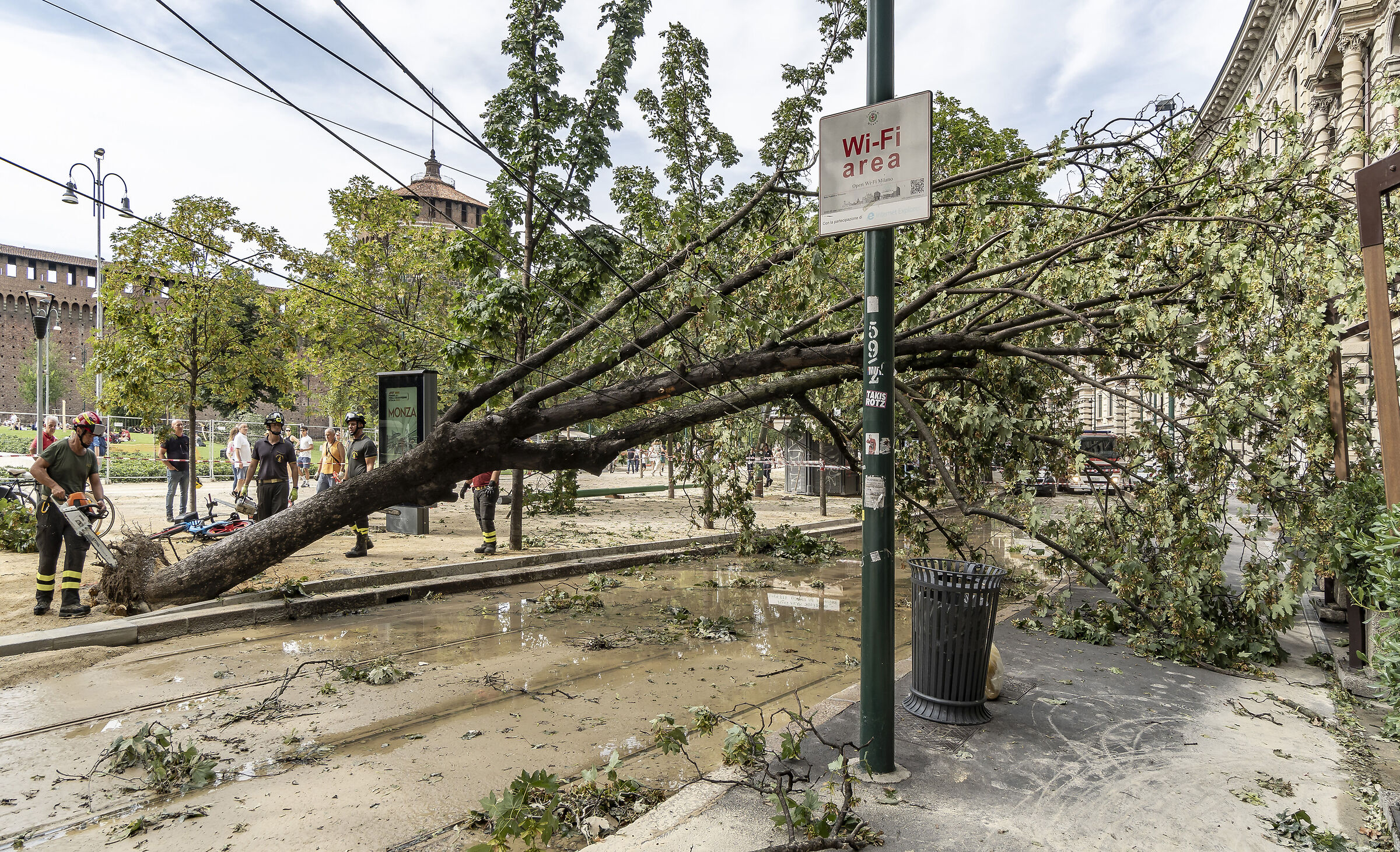 Piazza Castello - Wednesday 25 July 2023. 16:41
