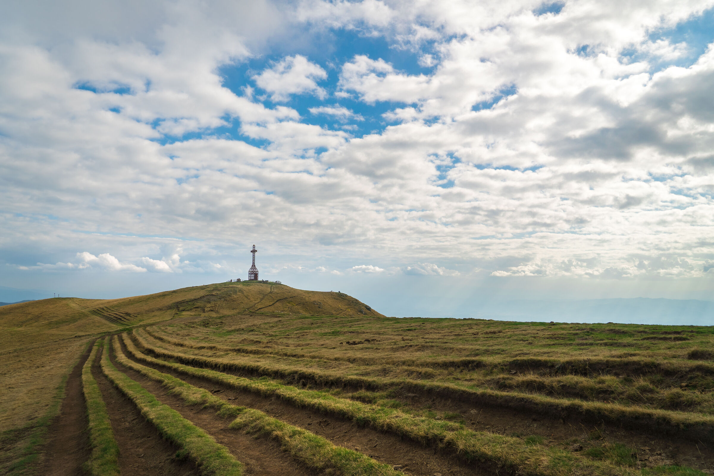 Towards the cross of Pratomagno