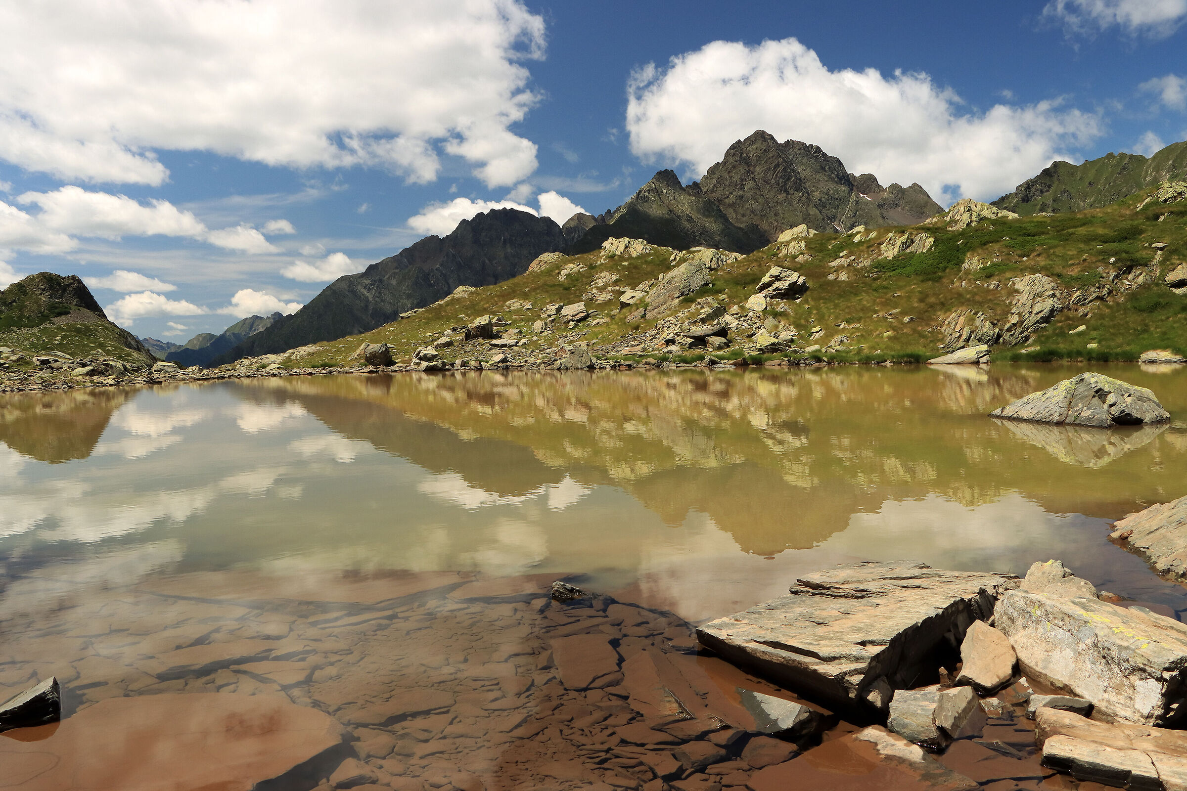 to the Black Horns after thunderstorms