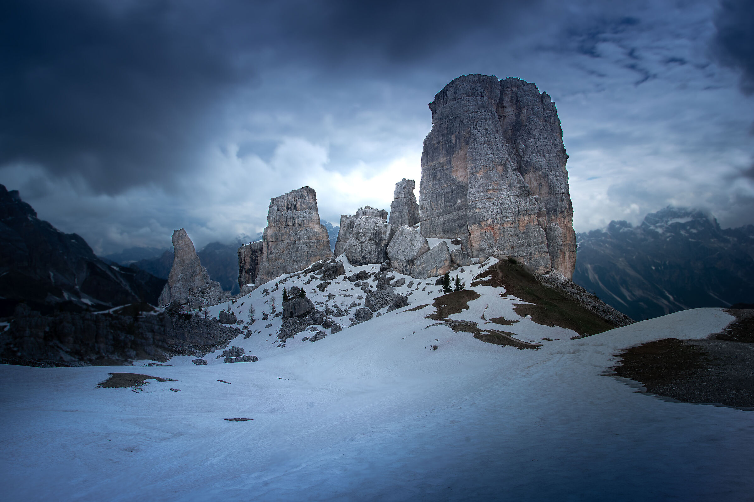 Giornata nuvolosa alle 5 Torri