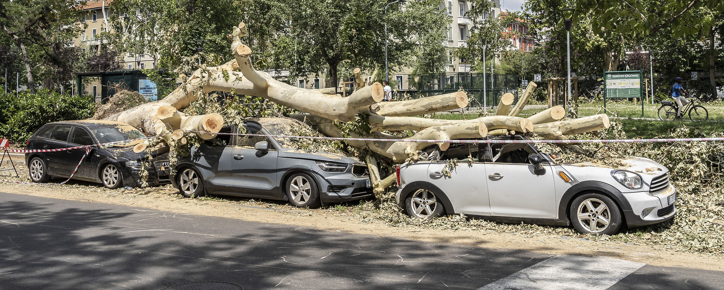 Viale Argonne - Saturday 29 July 2023. 12:25