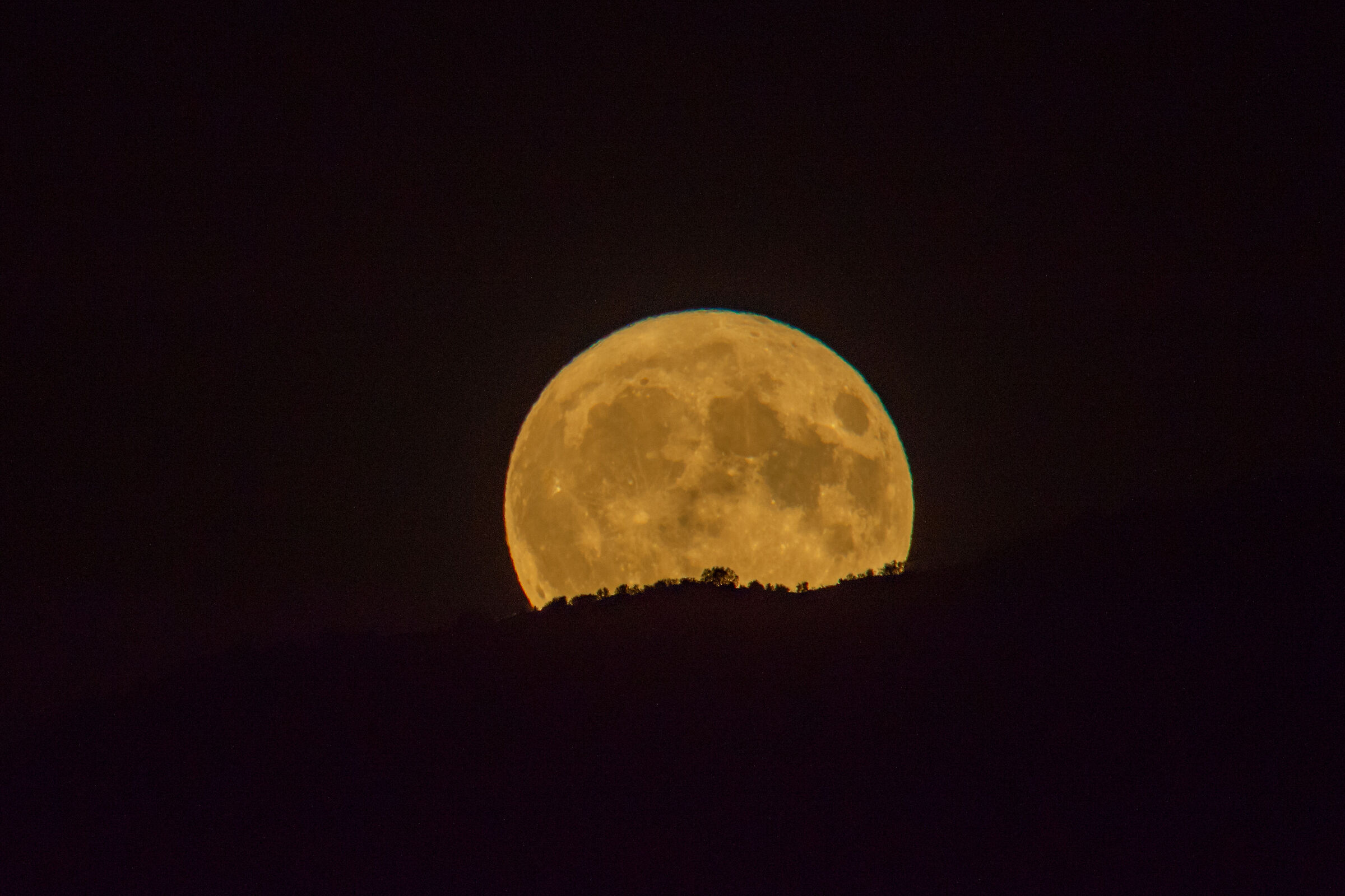 Il sorgere della Luna