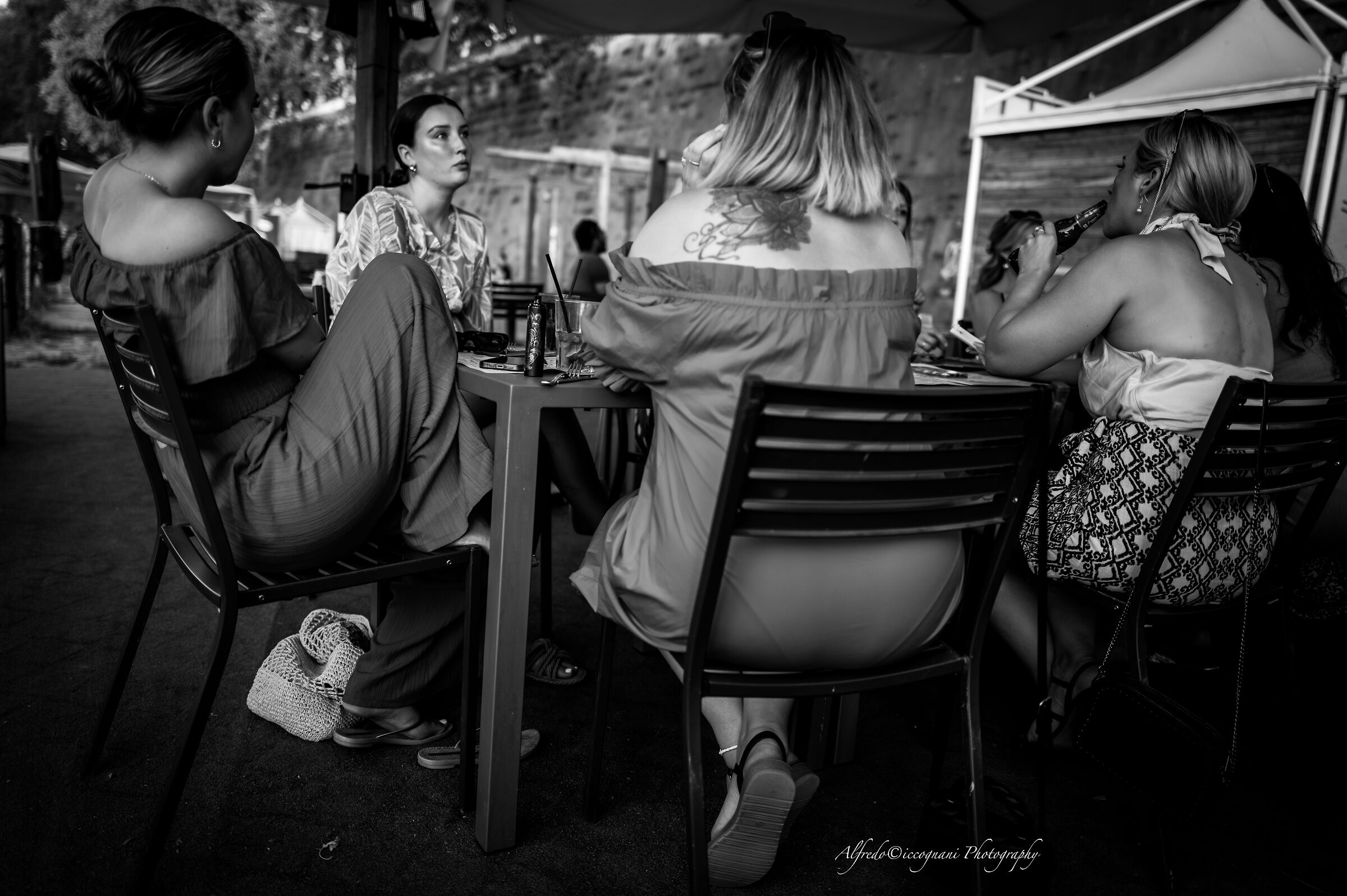 A dinner on the Lungotevere