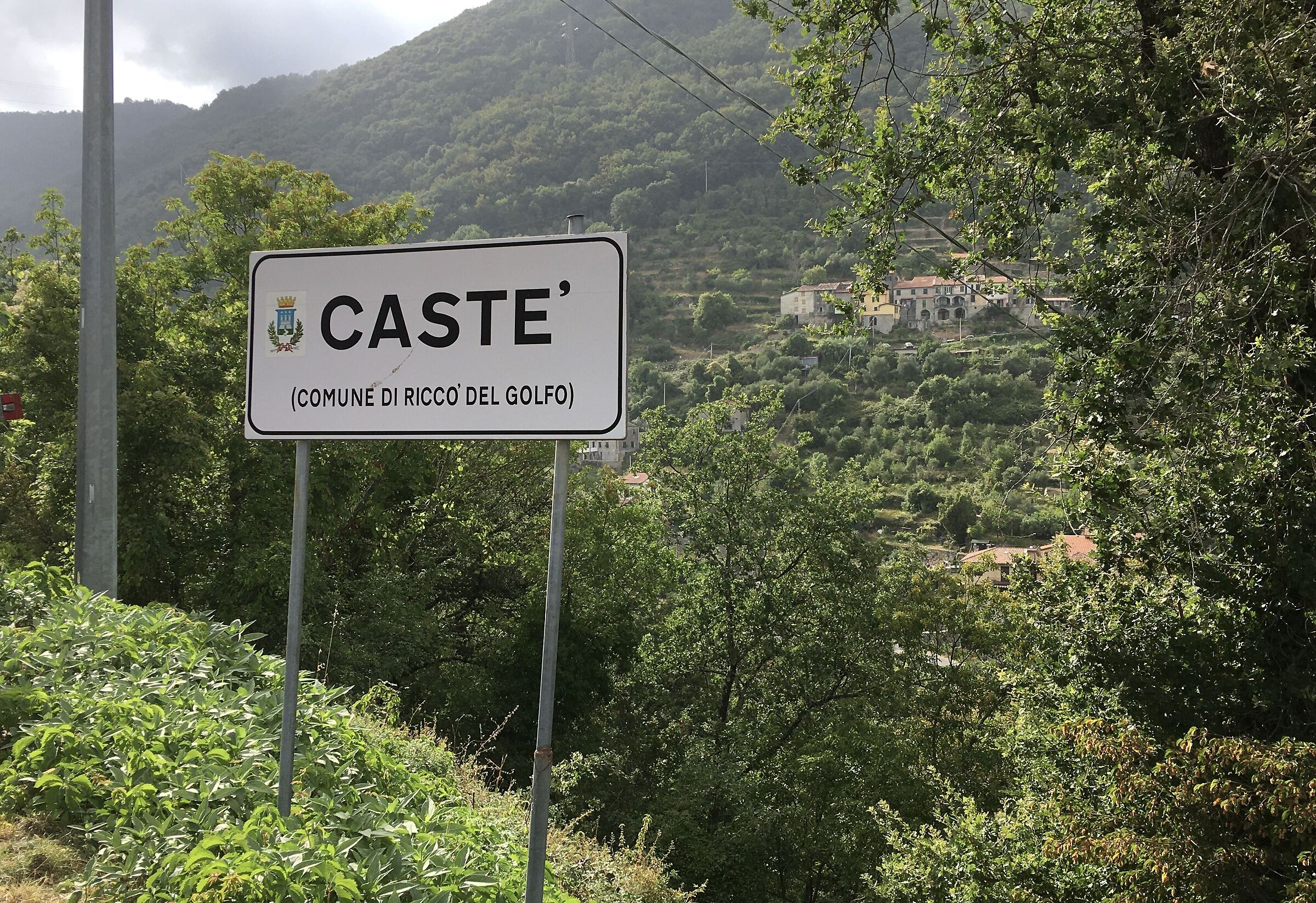 #Casté and in the background #Porcale