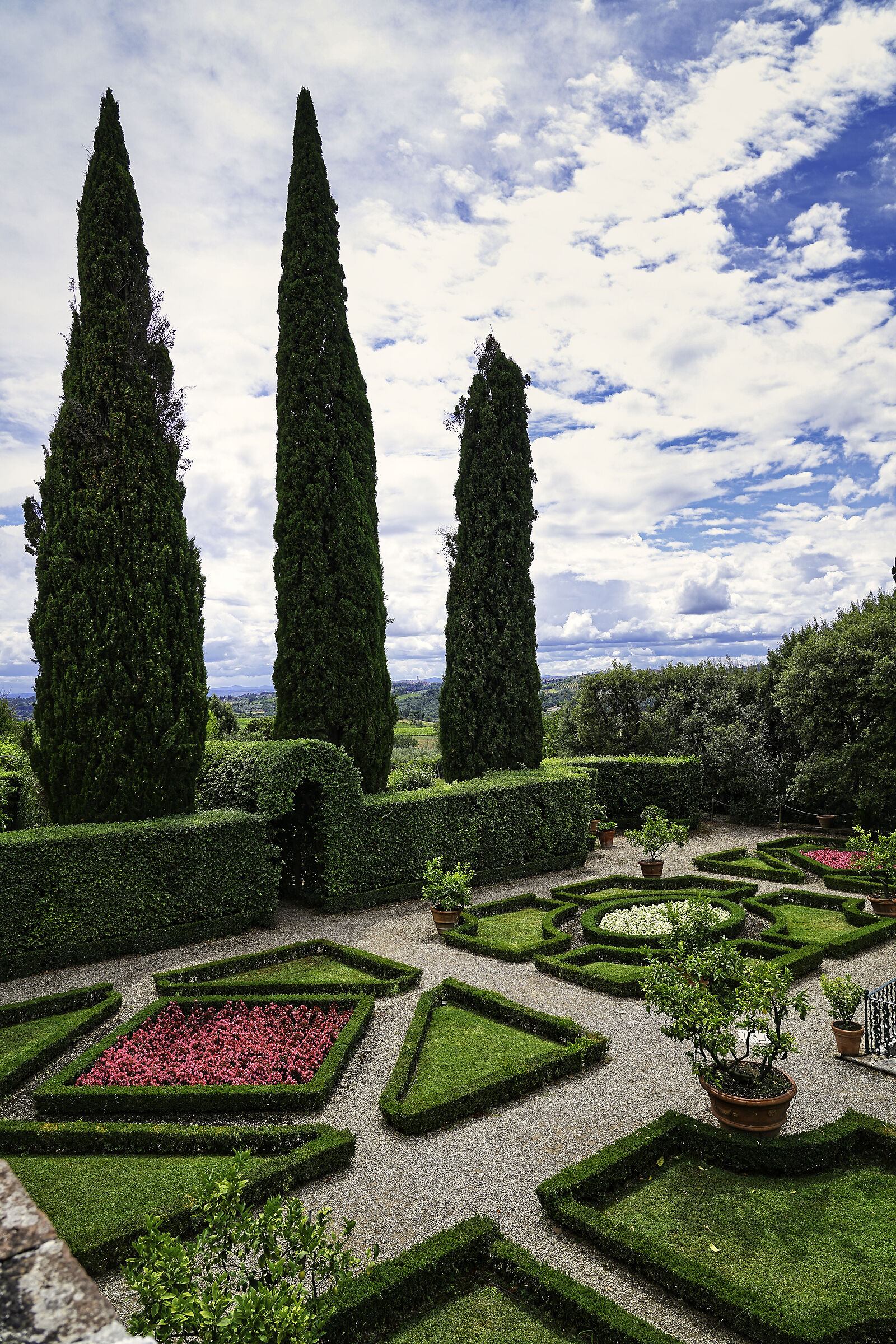 the garden of the Certosa di Pontignano