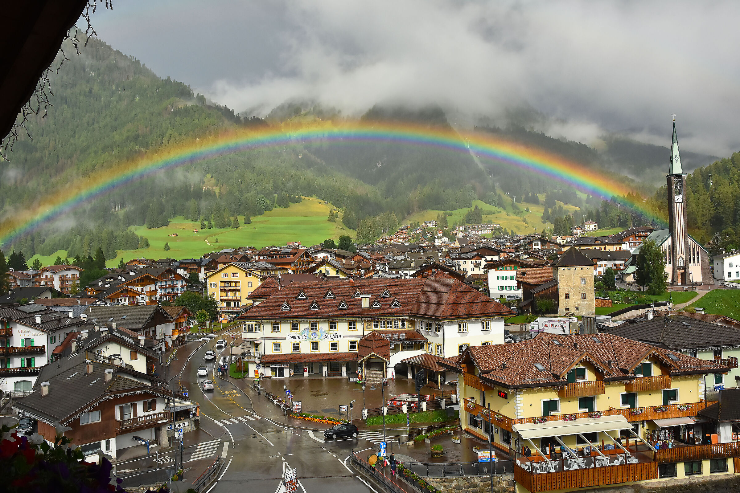 Arcobaleno a Pozza di Fassa