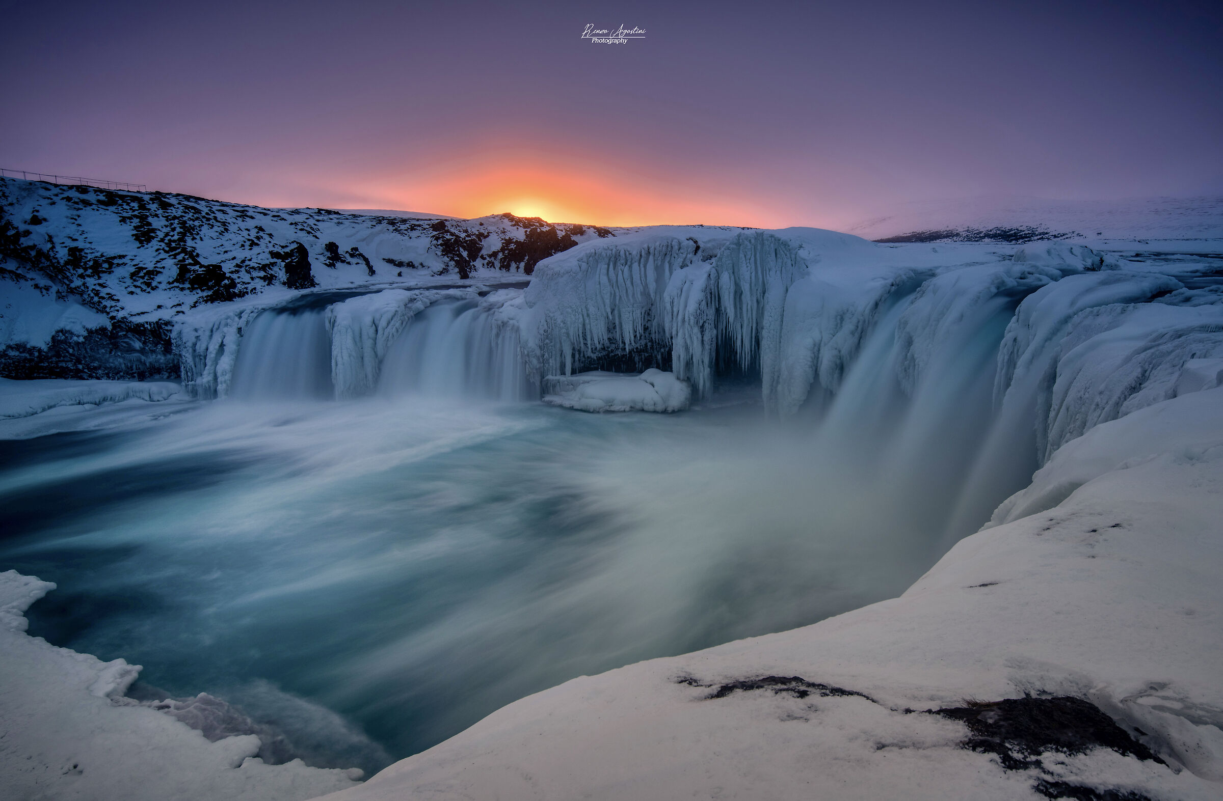 Alba du Godafoss - Islanda.