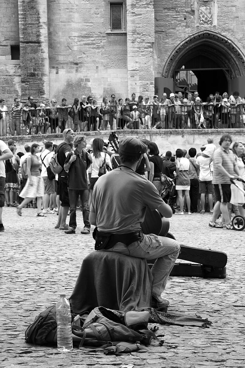 l'attesa del pubblico