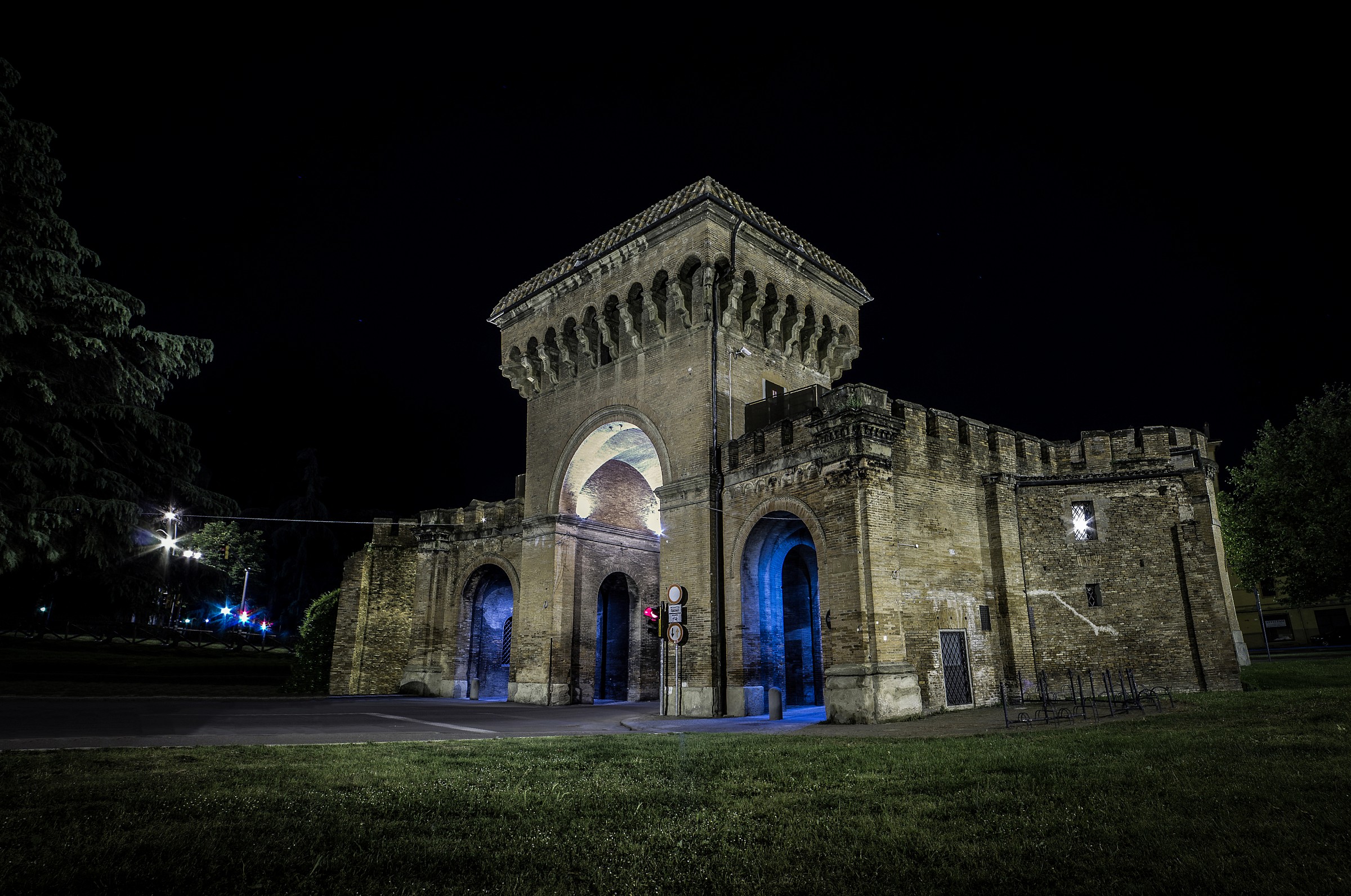 Porta Saragozza (senza auto)