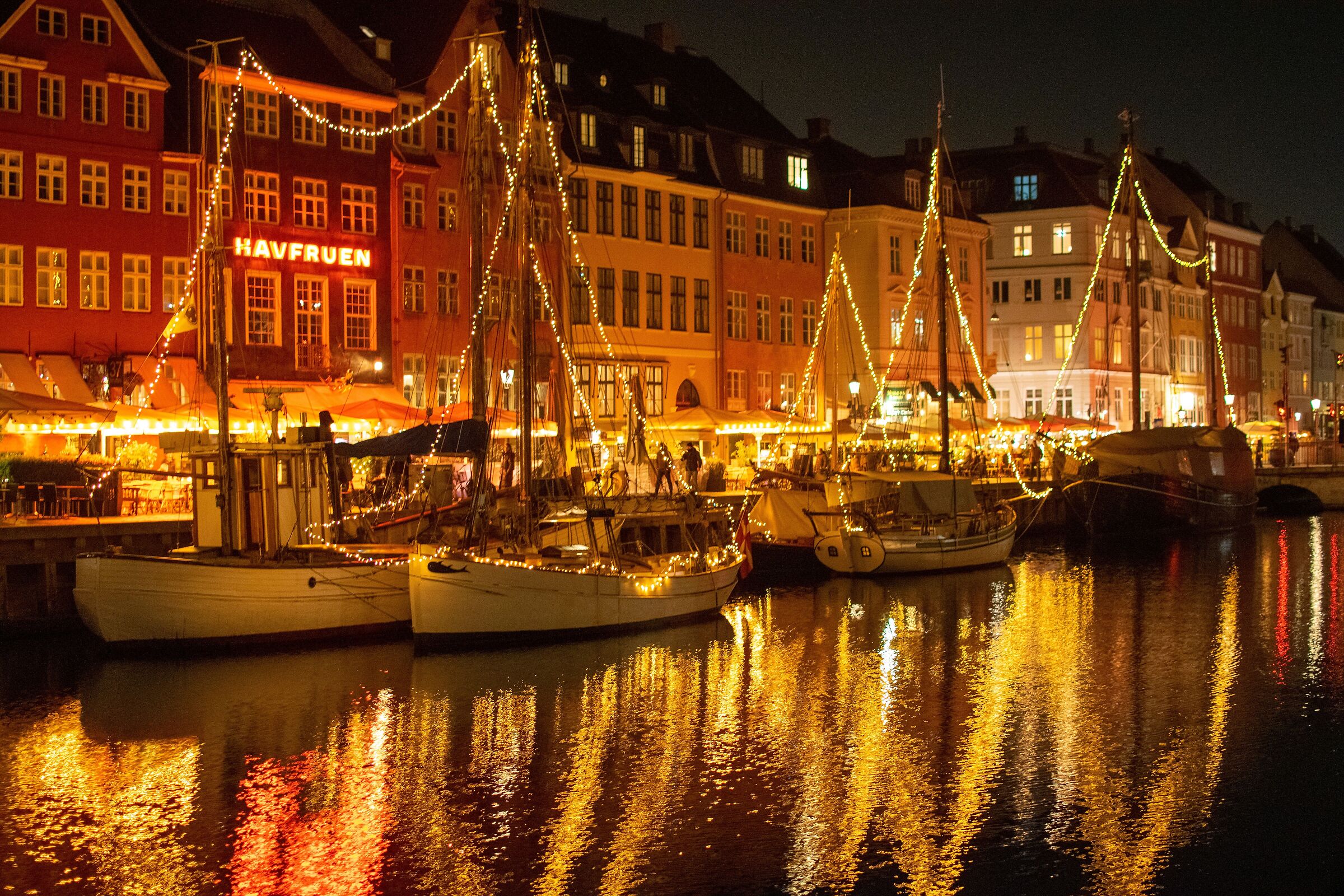 Nyhavn in the evening
