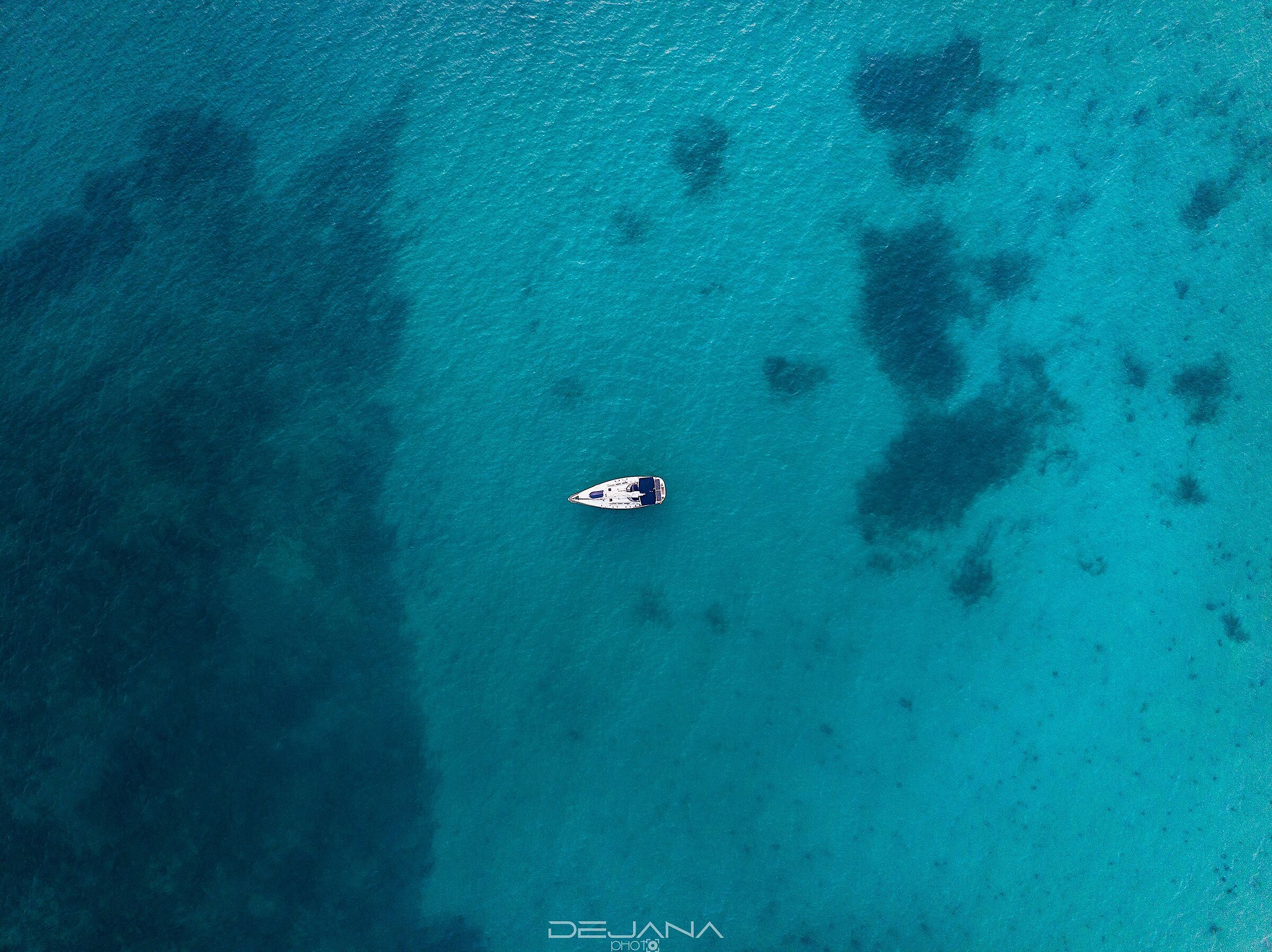 Nel blu, dipinto di blu.