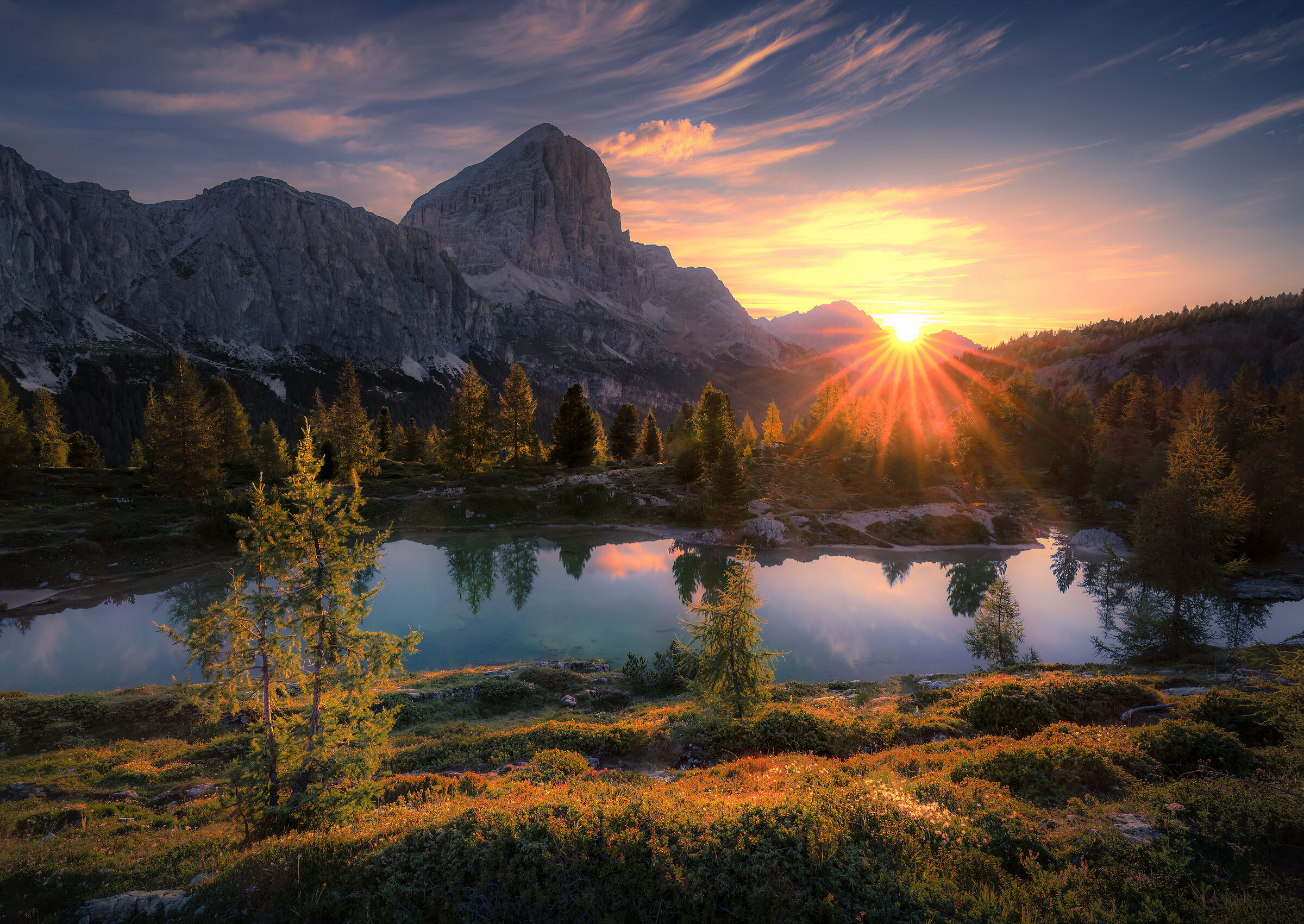 Alba epica al lago di Limides