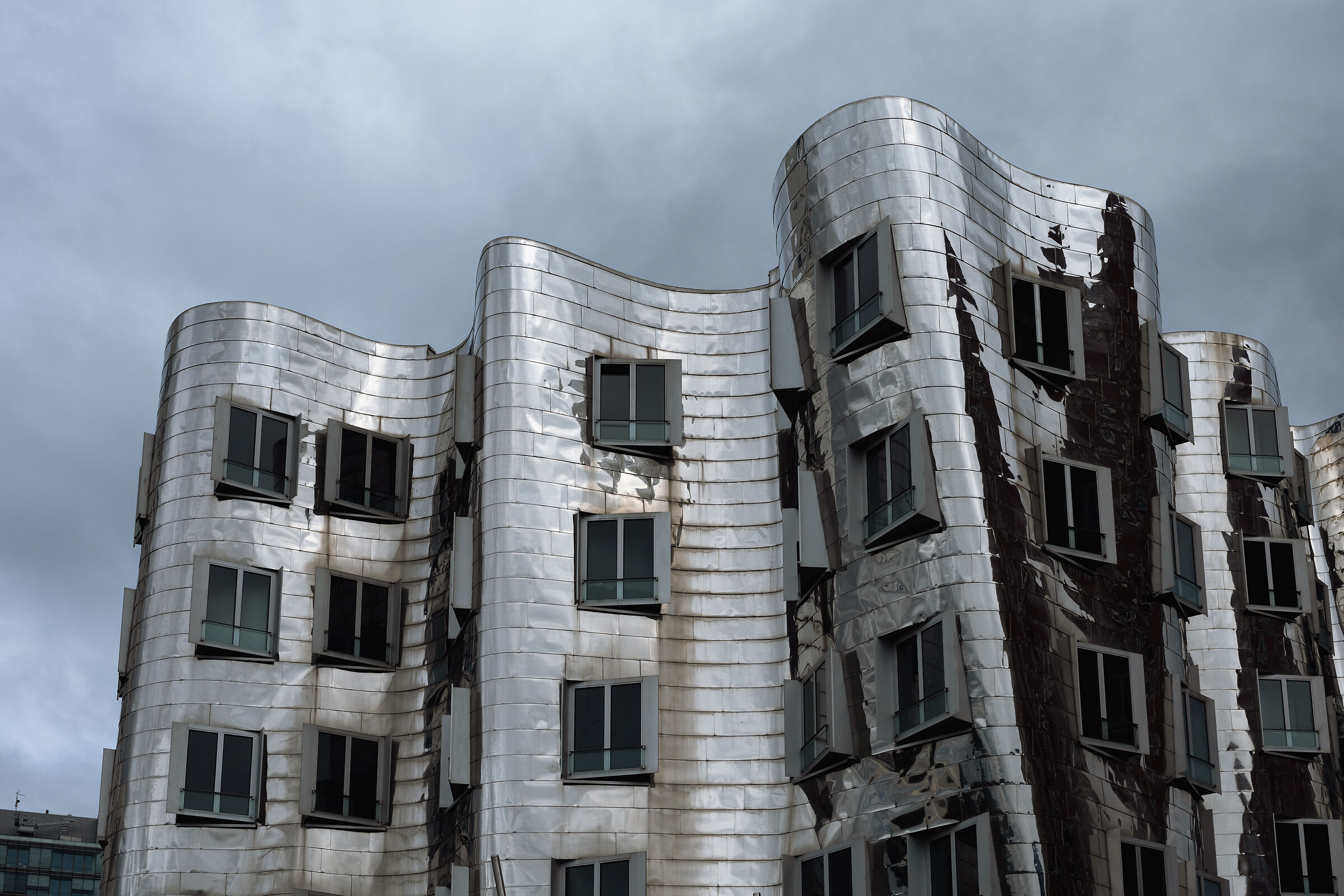 Neuer Zollhof: Frank O. Gehry