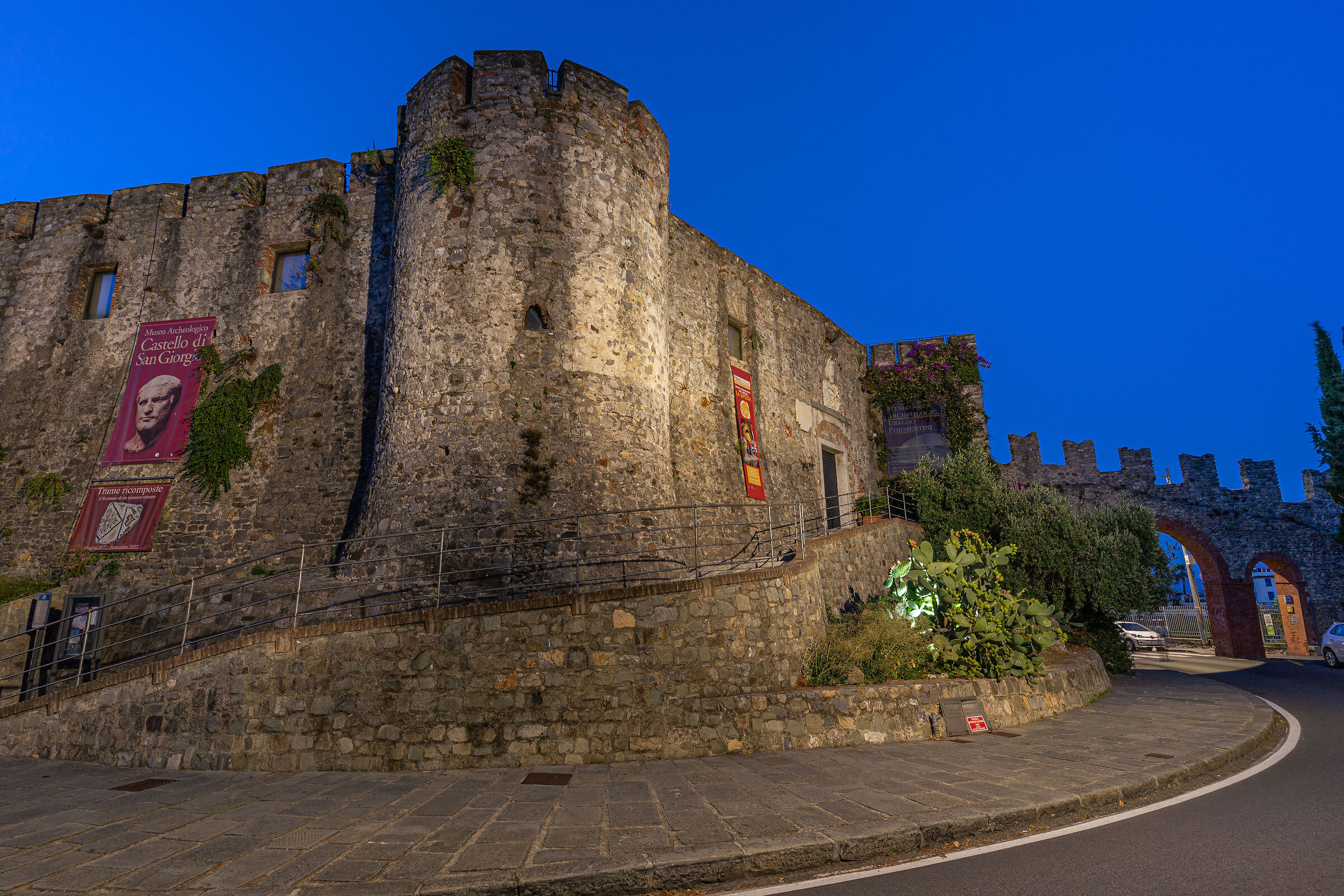Castello di San Giorgio all'ora blu