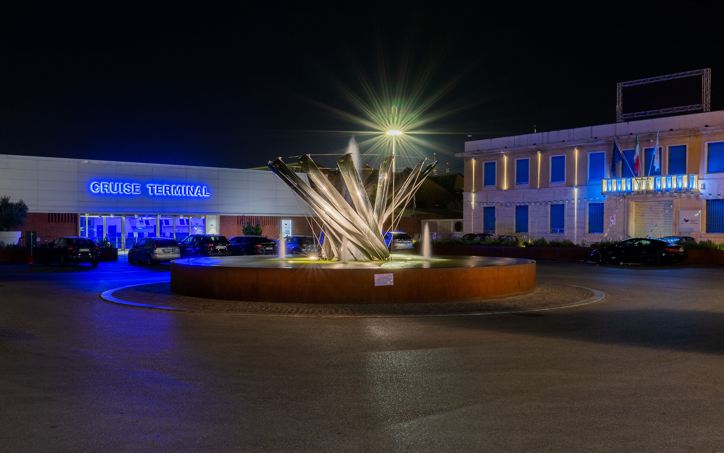 Fontana del palio e Cruise Terminal