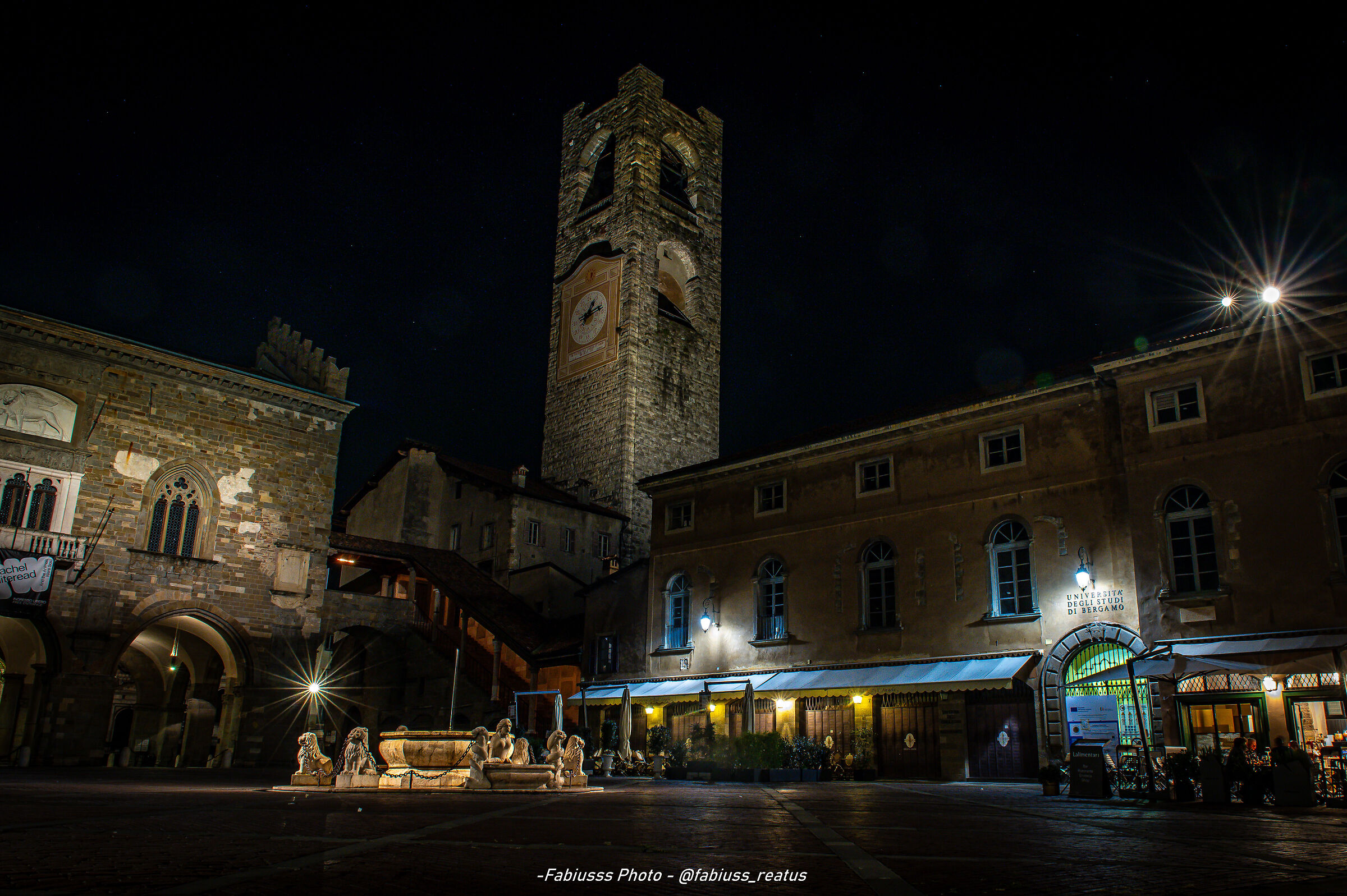 Bergamo Alta by night