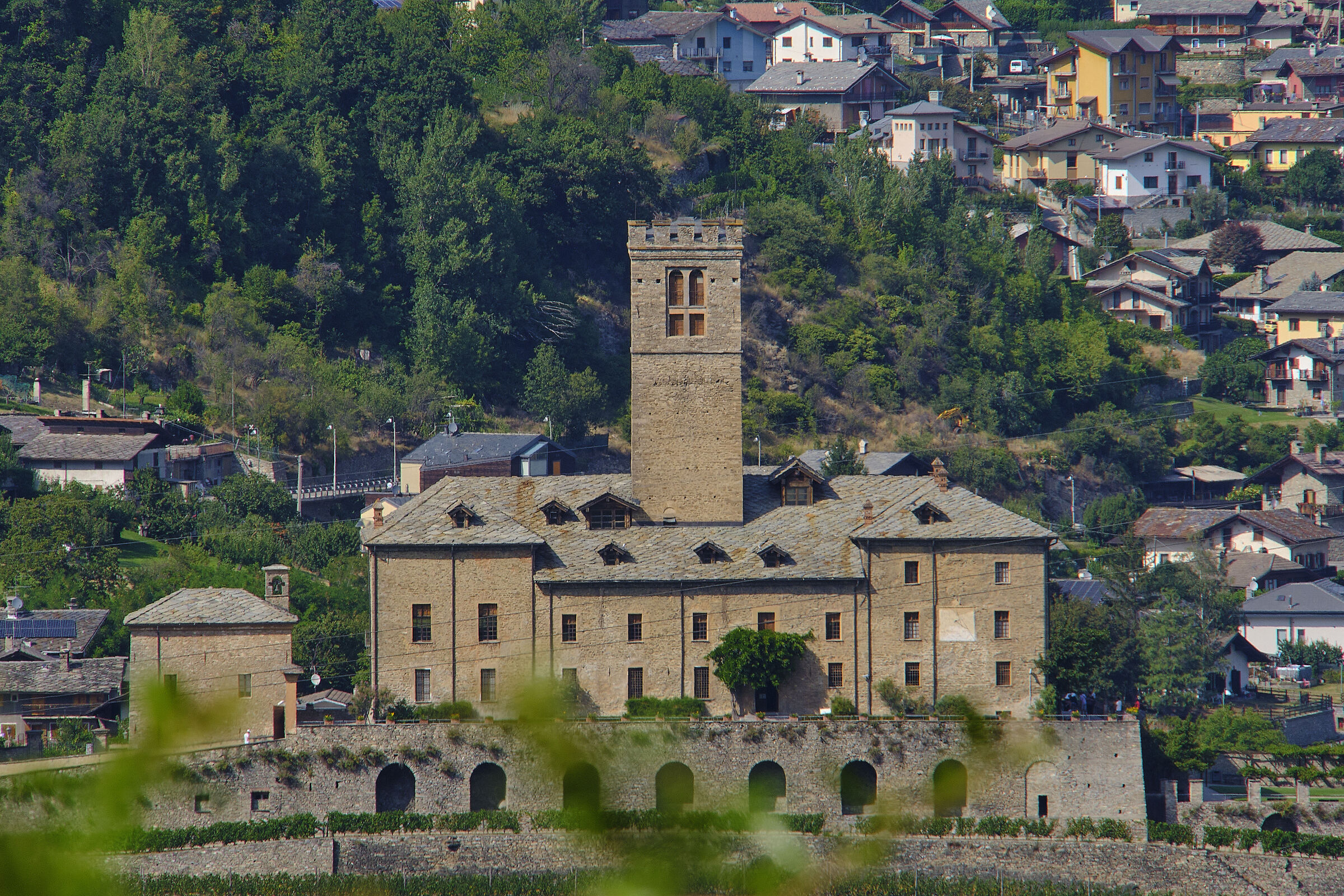 castle of Sarre - exterior