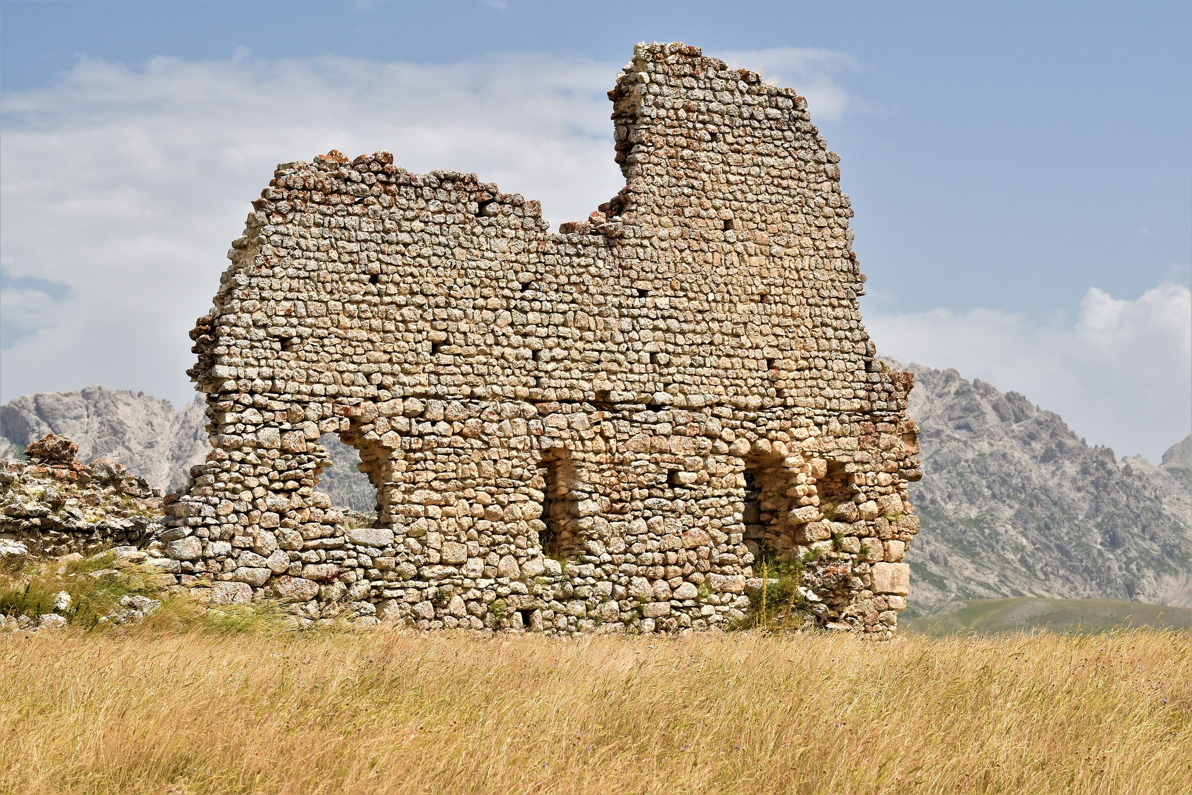Santa Maria del Monte 2-Campo Imperatore