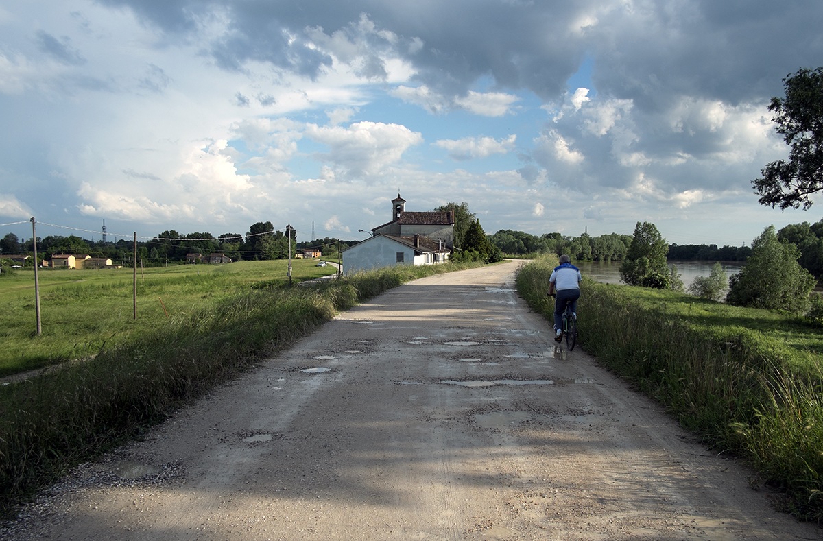 sull'argine dell'Adige...